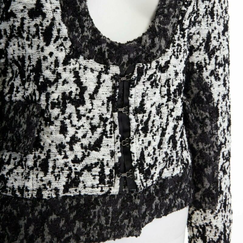 Proenza Schouler runway PROENZA SCHOULER 2011 white black boucle hook eye cropped jacket US4 S Size S / US 4 / IT 40 - 2 Thumbnail