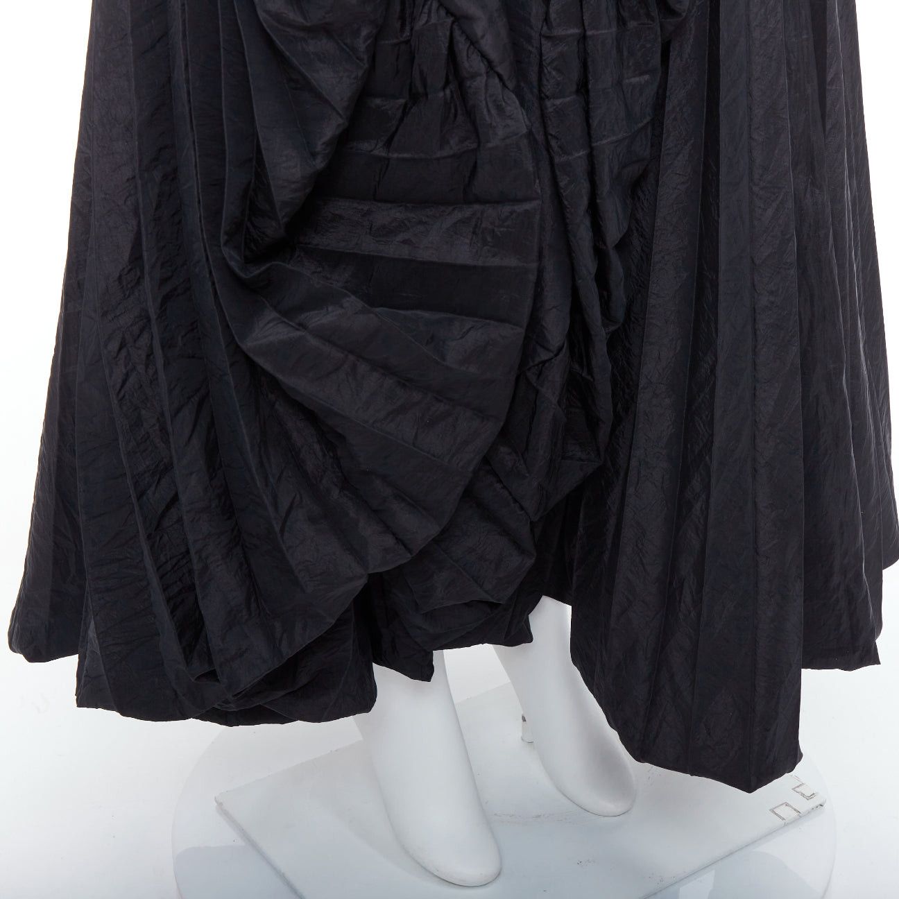 Other E. STOTT Ellen black pleated taffeta hi low side slit midi skirt UK10 M Size 28" / US 6 / IT 42 - 2 Thumbnail