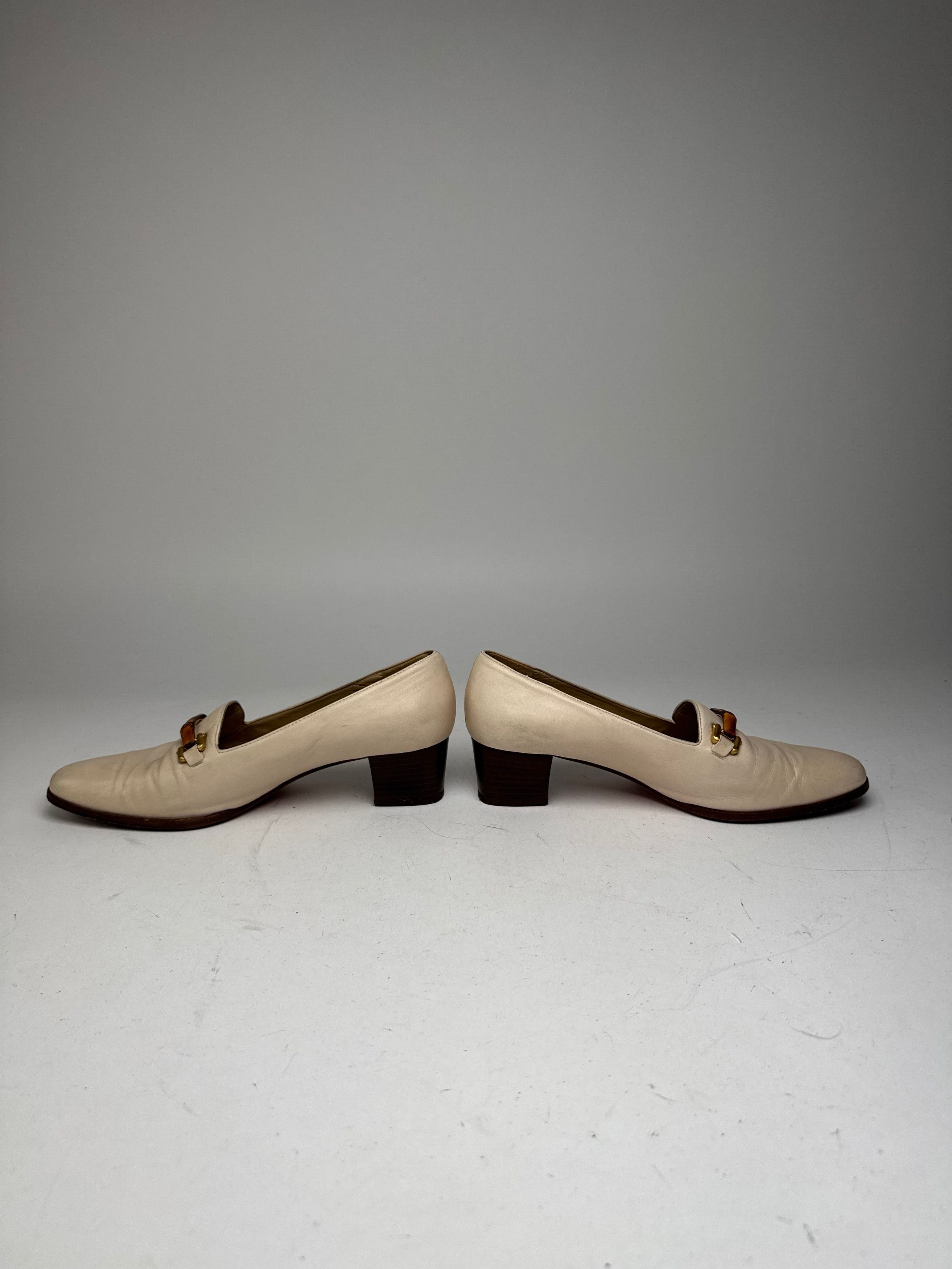 Gucci Vintage Leather Bamboo Pumps 36,5 Beige Black Size US 5 / IT 35 - 2 Thumbnail