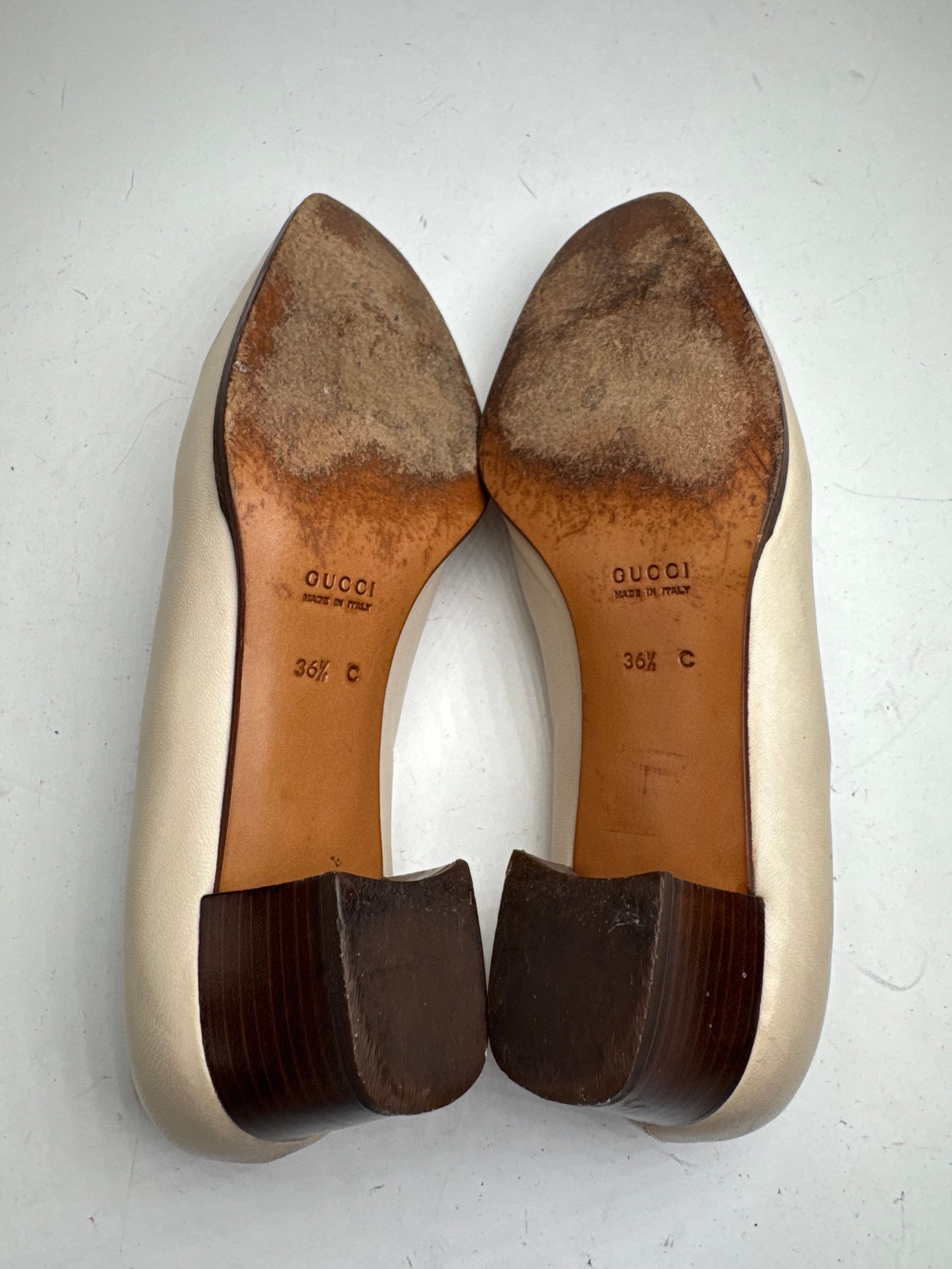 Gucci Vintage Leather Bamboo Pumps 36,5 Beige Black Size US 5 / IT 35 - 8 Thumbnail