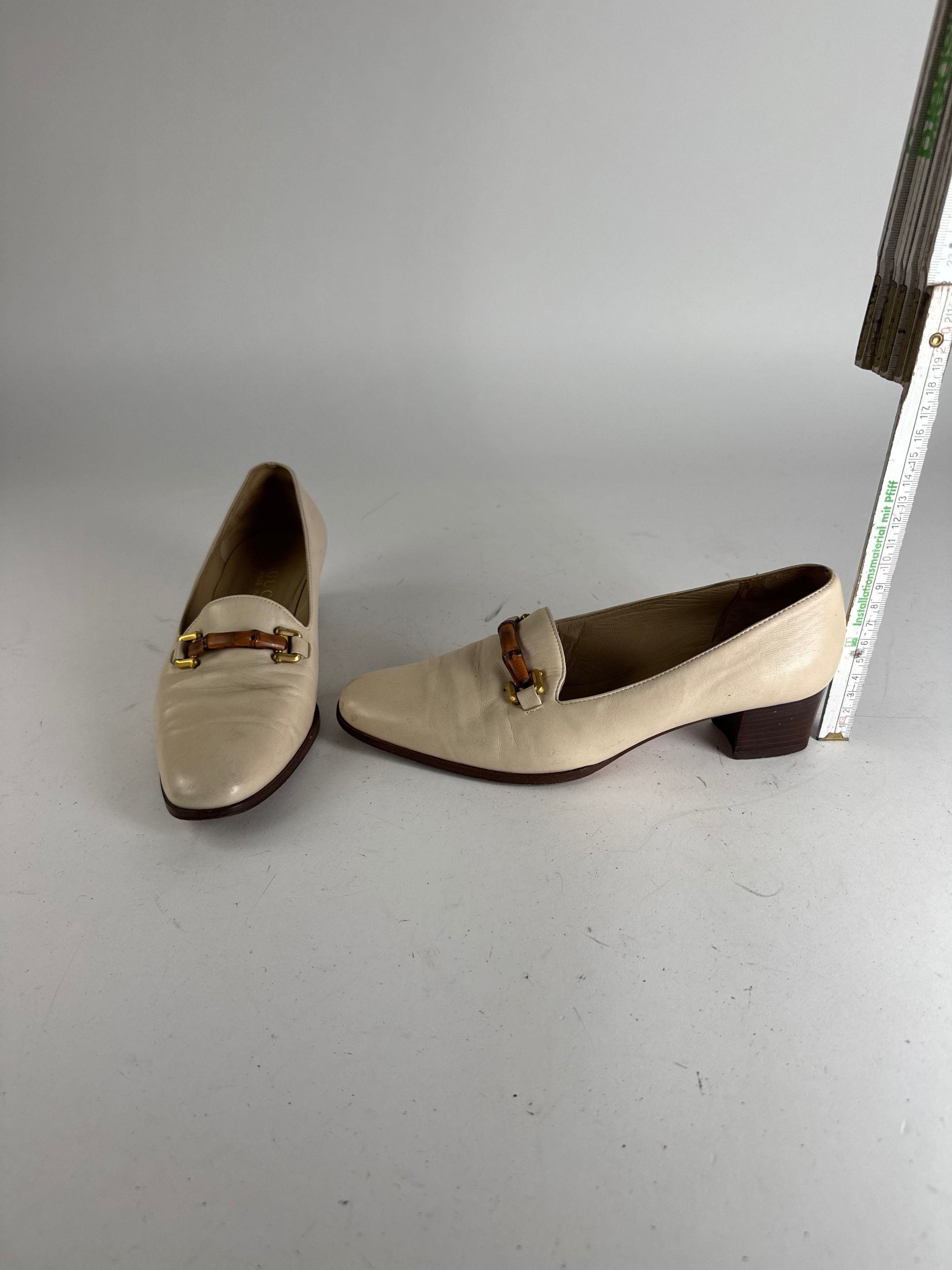 Gucci Vintage Leather Bamboo Pumps 36,5 Beige Black Size US 5 / IT 35 - 10 Thumbnail