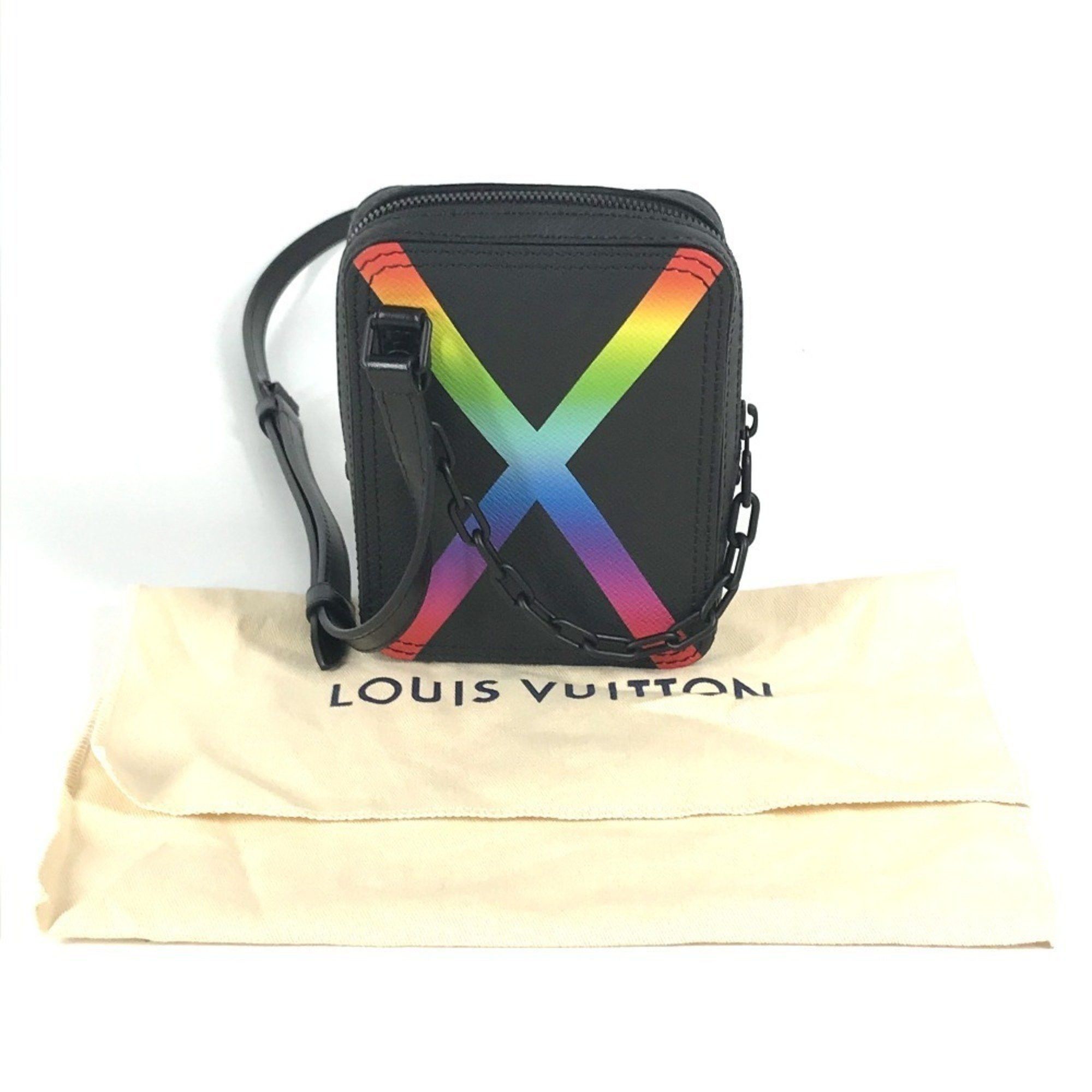 Louis Vuitton LOUIS VUITTON M30332 Taiga Rainbow Danube Messenger 