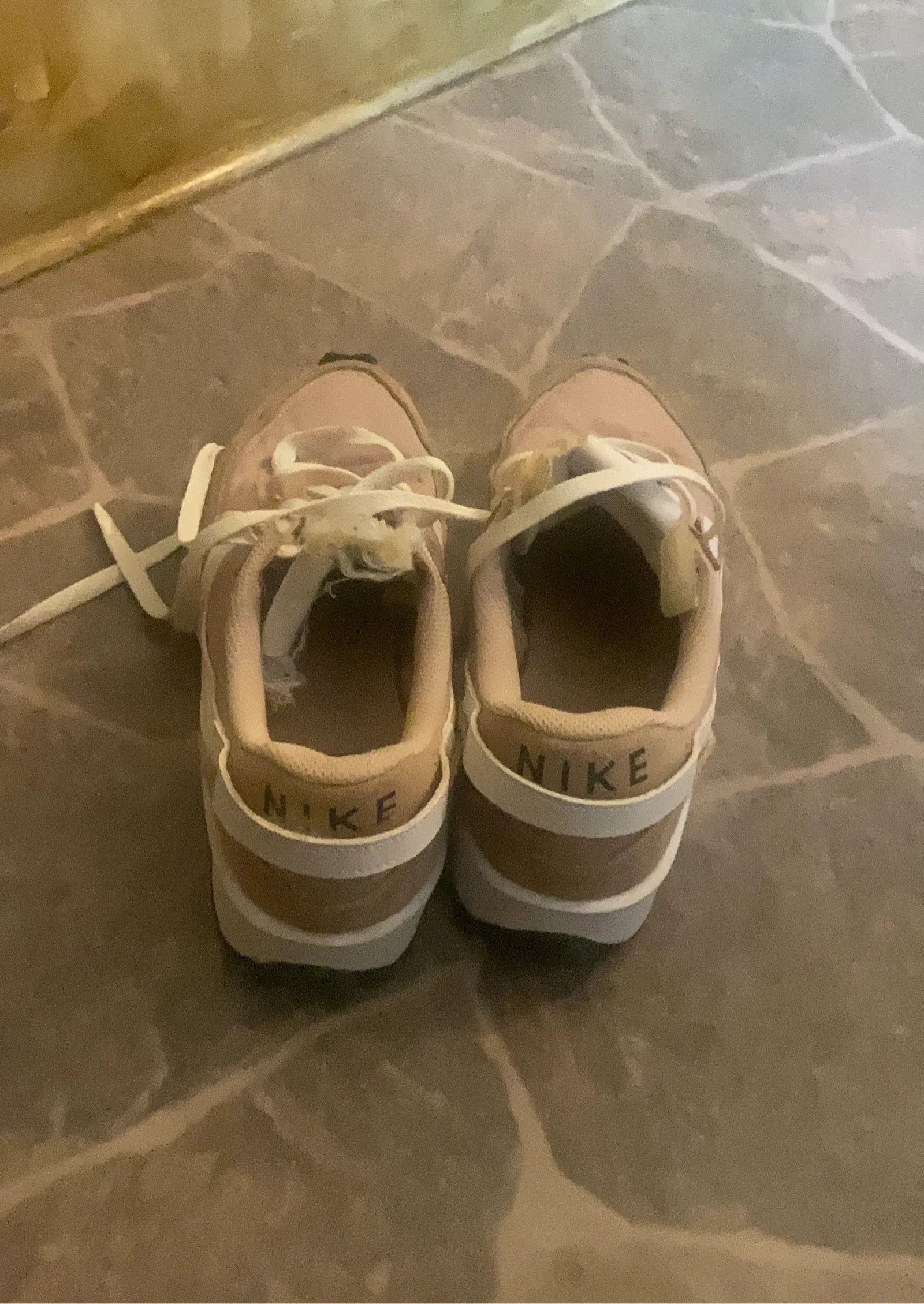 Nike Nike Sneakers Size US 9 / IT 39 - 2 Thumbnail