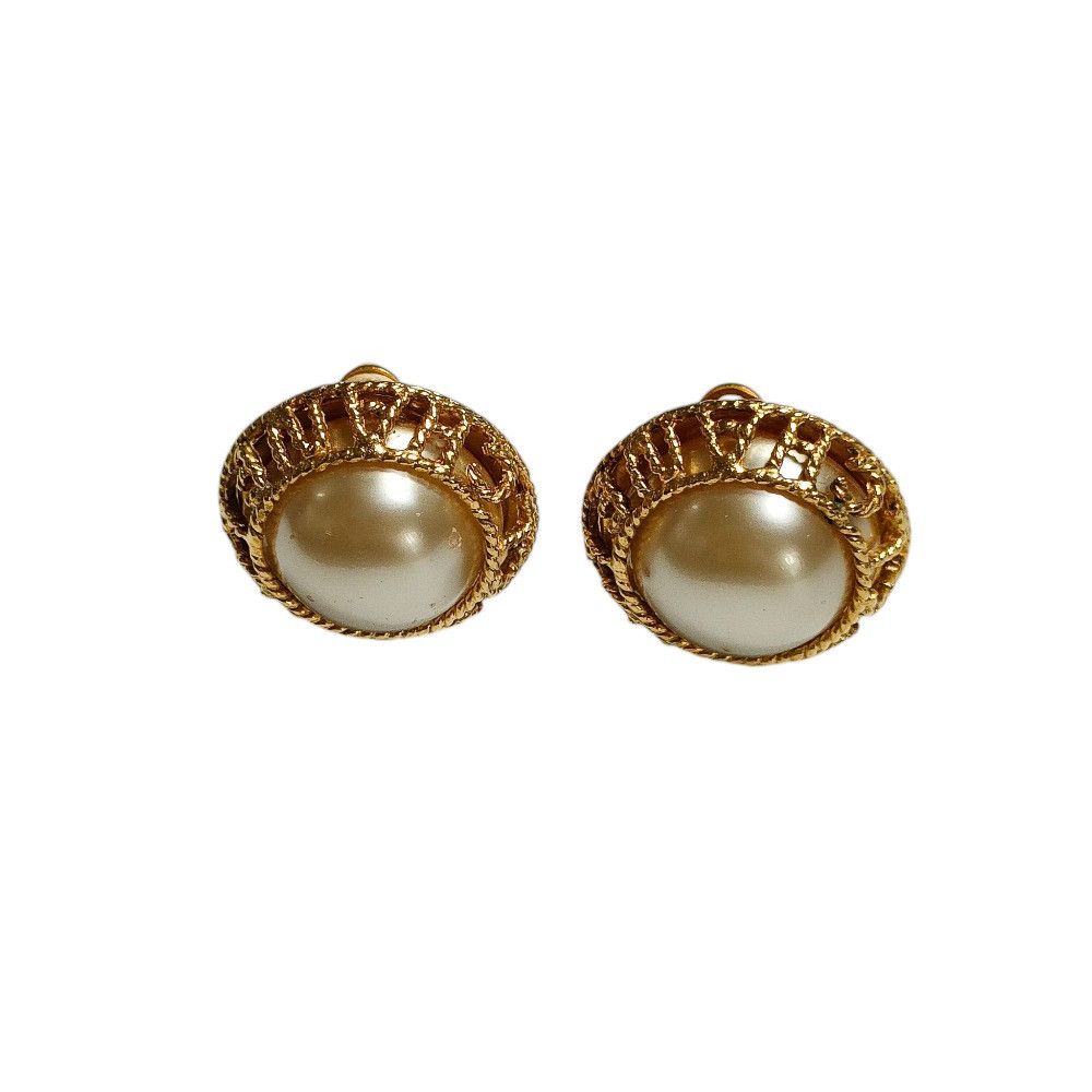 Chanel Chanel Chanel Clip Earrings Metal Earrings DUTY FREE for USA Size ONE SIZE - 3 Thumbnail