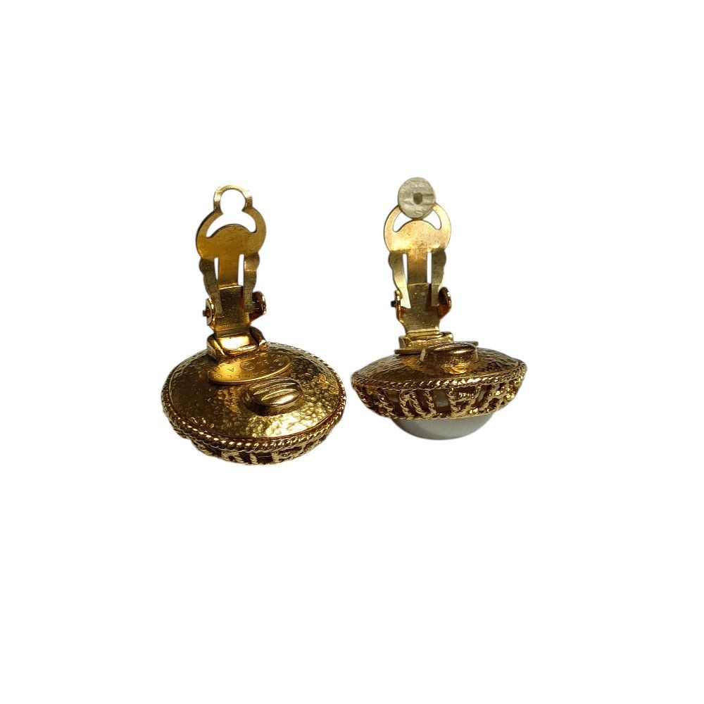 Chanel Chanel Chanel Clip Earrings Metal Earrings DUTY FREE for USA Size ONE SIZE - 7 Thumbnail