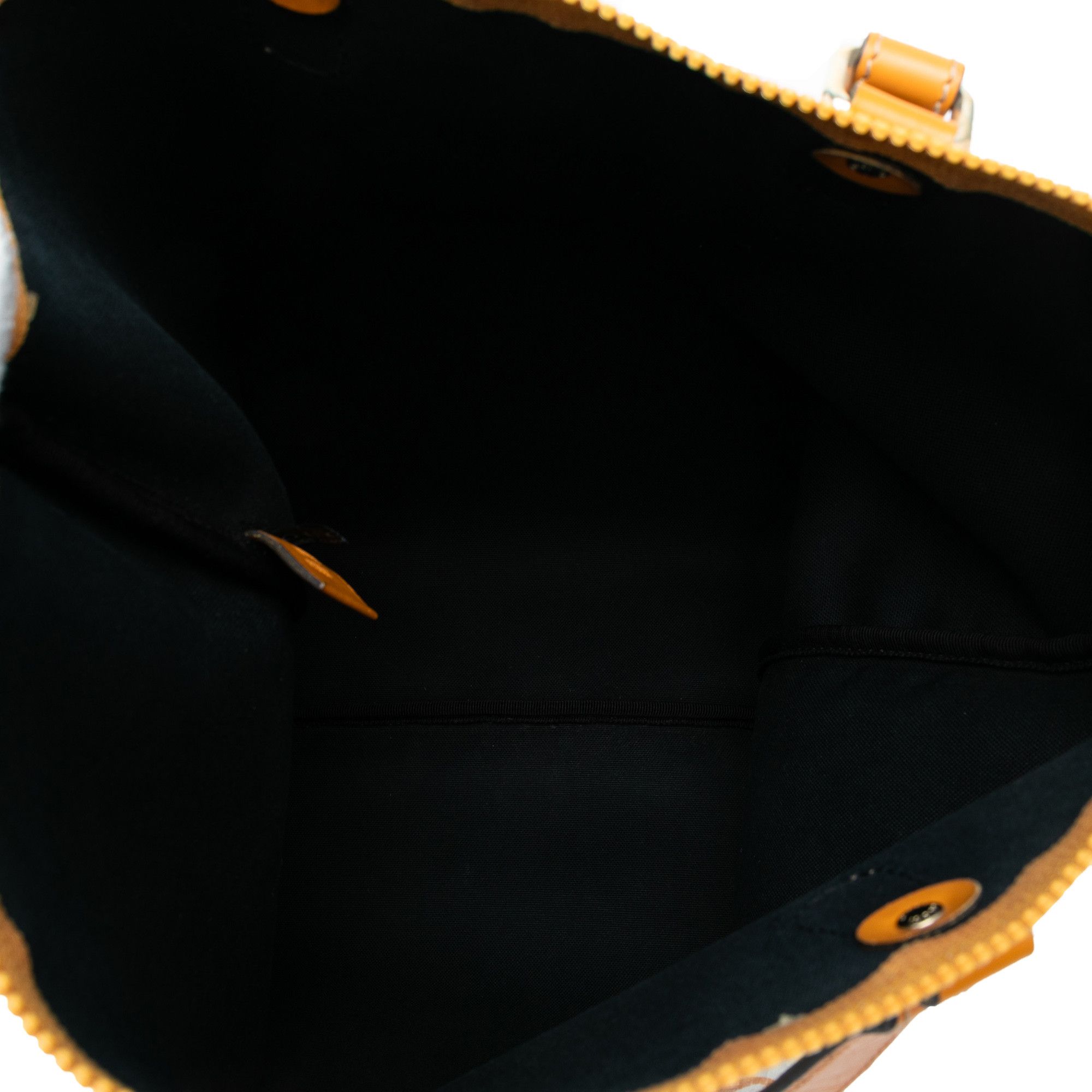 Gucci Gucci GG Supreme Heritage Logo Flat Zip Tote Size ONE SIZE - 4 Thumbnail