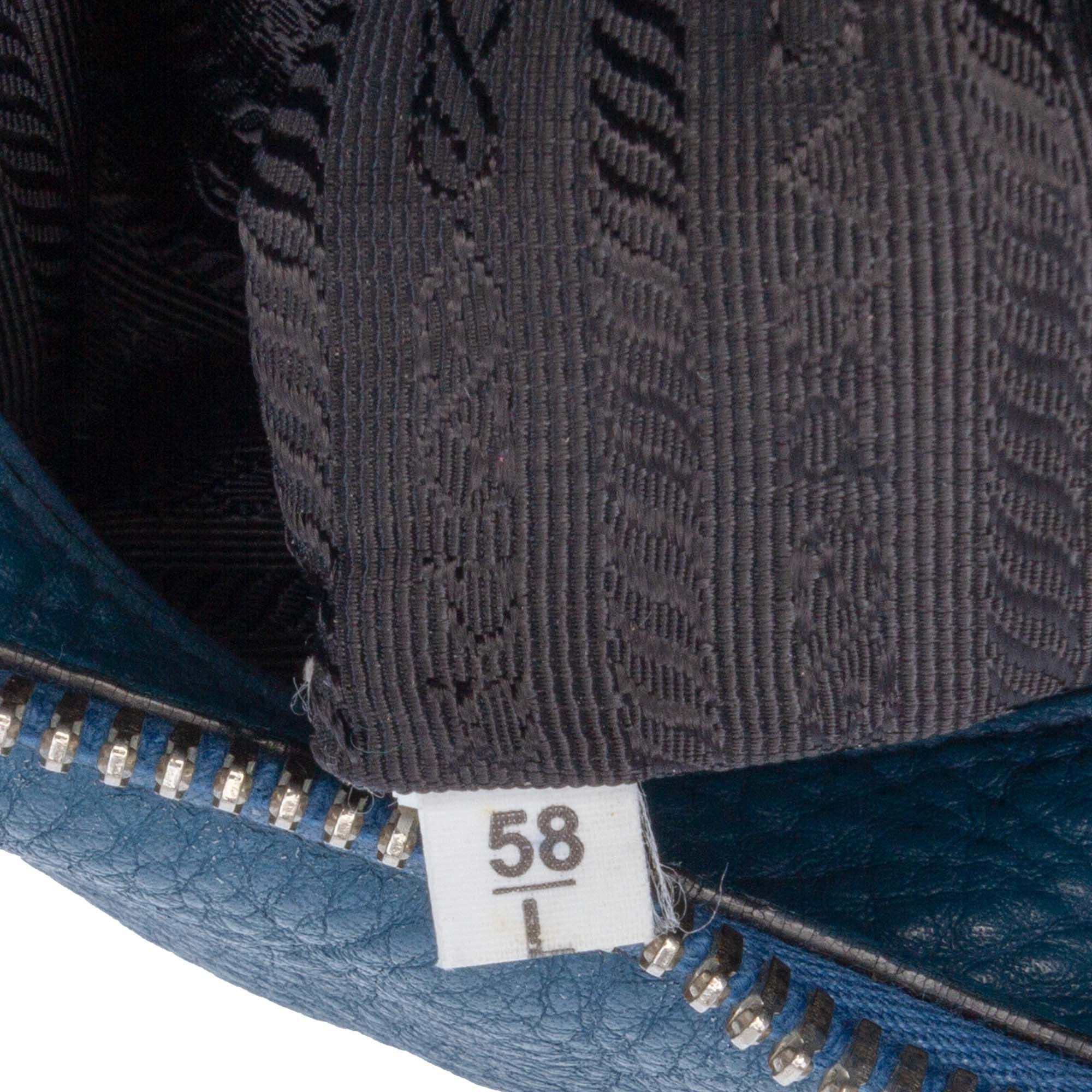 Prada Prada Vitello Daino Shoulder Bag Size ONE SIZE - 10 Thumbnail