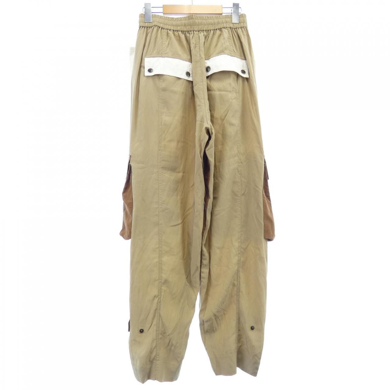 Louis Vuitton Louis Vuitton Louis Vuitton Color Block Cargo Pants Others Pants FQPX04QCY DUTY FREE for USA Size ONE SIZE - 2 Thumbnail