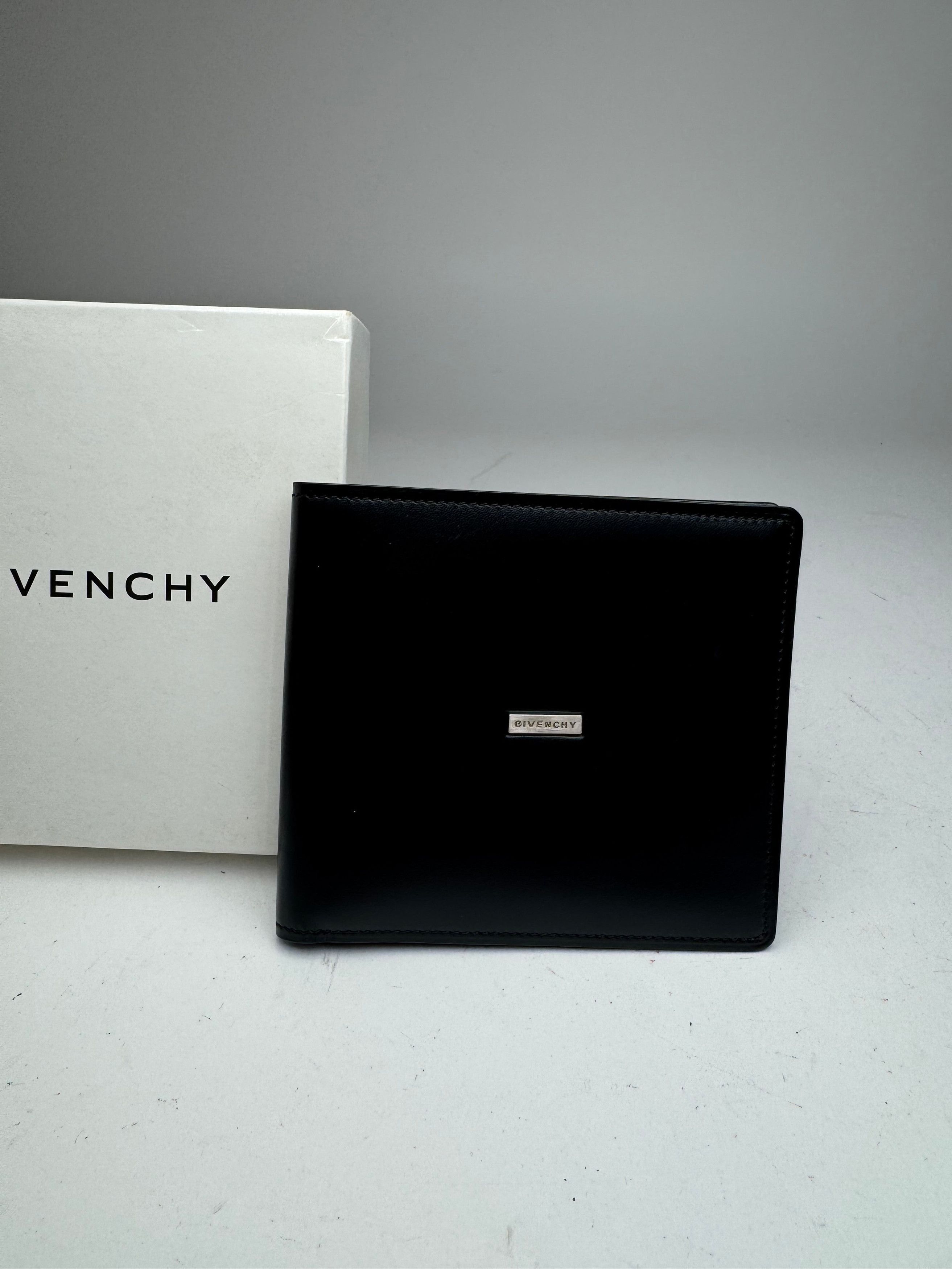Givenchy Vintage Flapable Leather Card Holder / Wallet black Size ONE SIZE - 3 Thumbnail