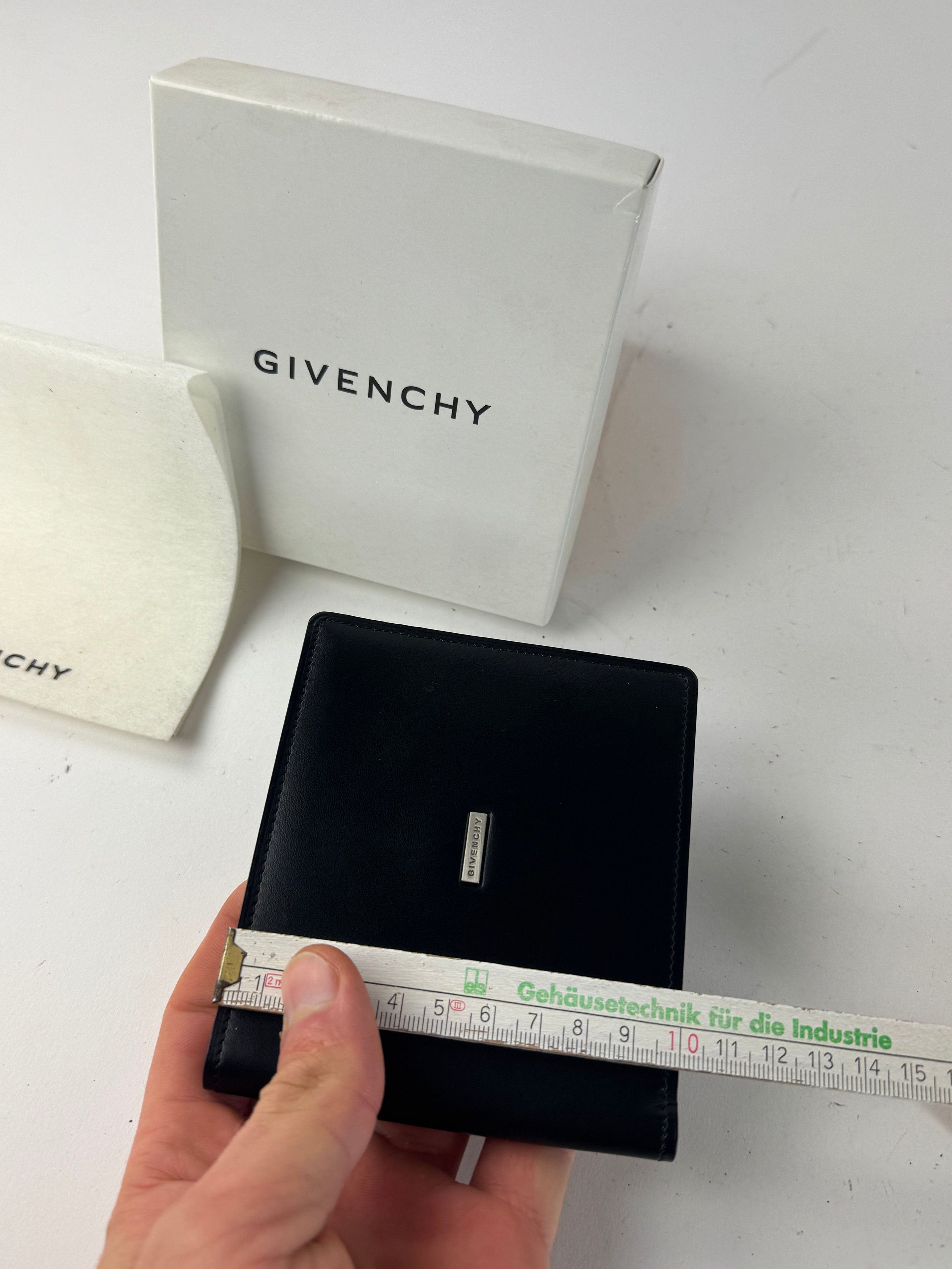Givenchy Vintage Flapable Leather Card Holder / Wallet black Size ONE SIZE - 12 Thumbnail