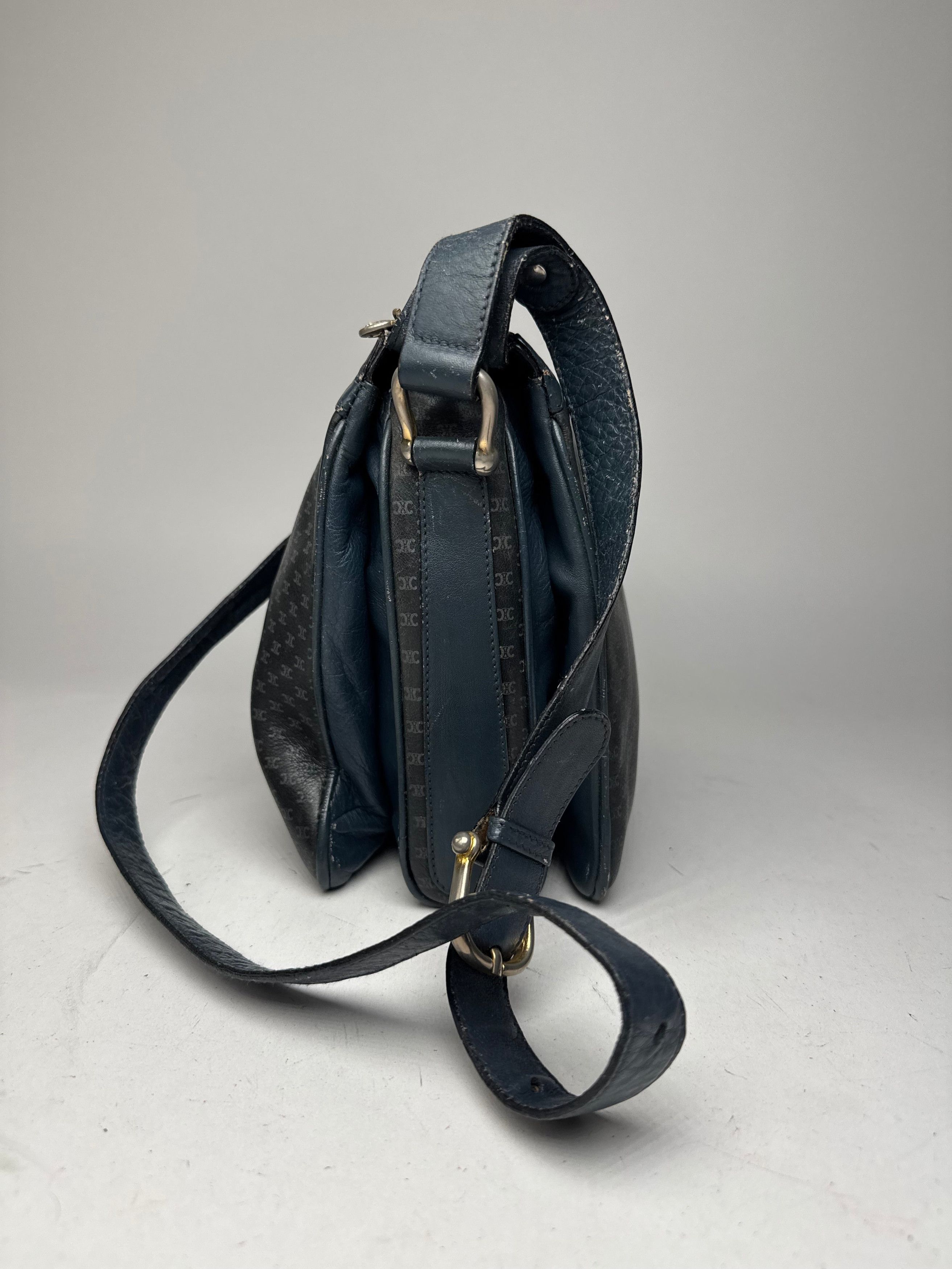 Celine Vintage Triomphe Monogram Leather Shoulder Bag navy Grey Size ONE SIZE - 9 Thumbnail