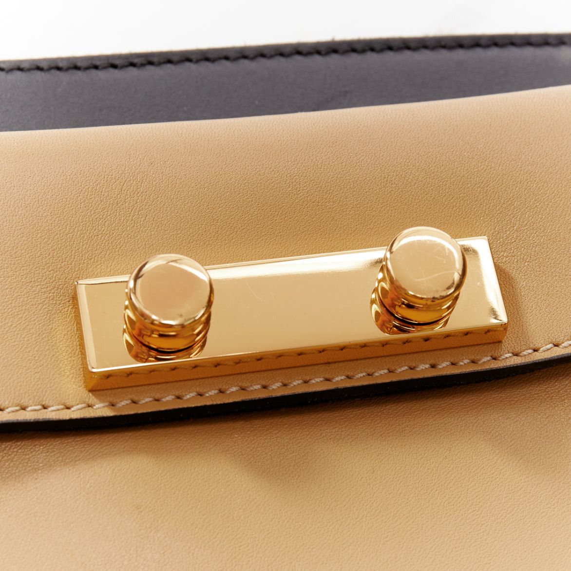 Marni MARNI beige black smooth leather gold stud buckle dual oversized zip clutch bag Size ONE SIZE - 6 Thumbnail