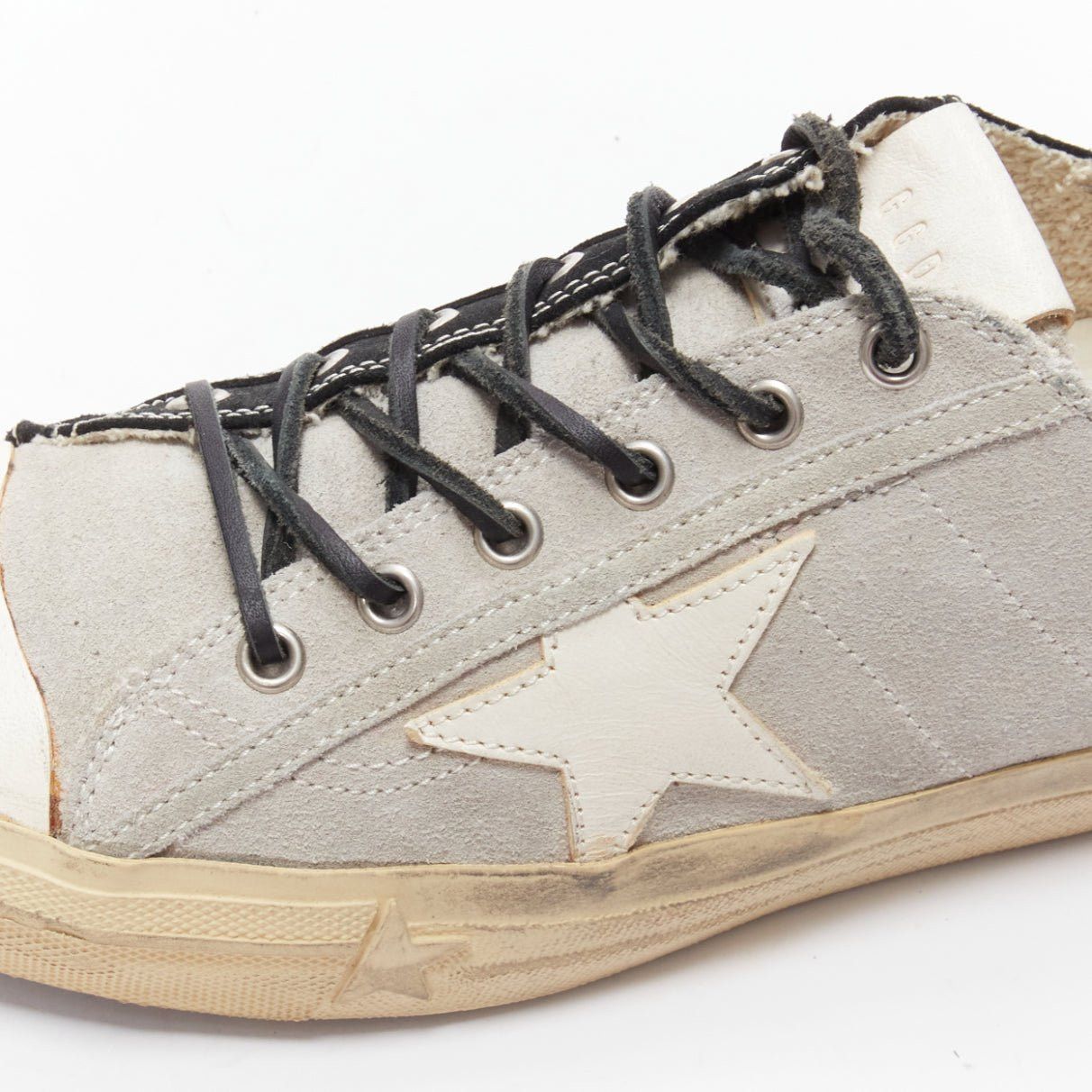 Golden Goose GOLDEN GOOSE VSTAR2 bicolor grey black distressed leather sneakers EU40 Size US 7 / EU 40 - 7 Thumbnail