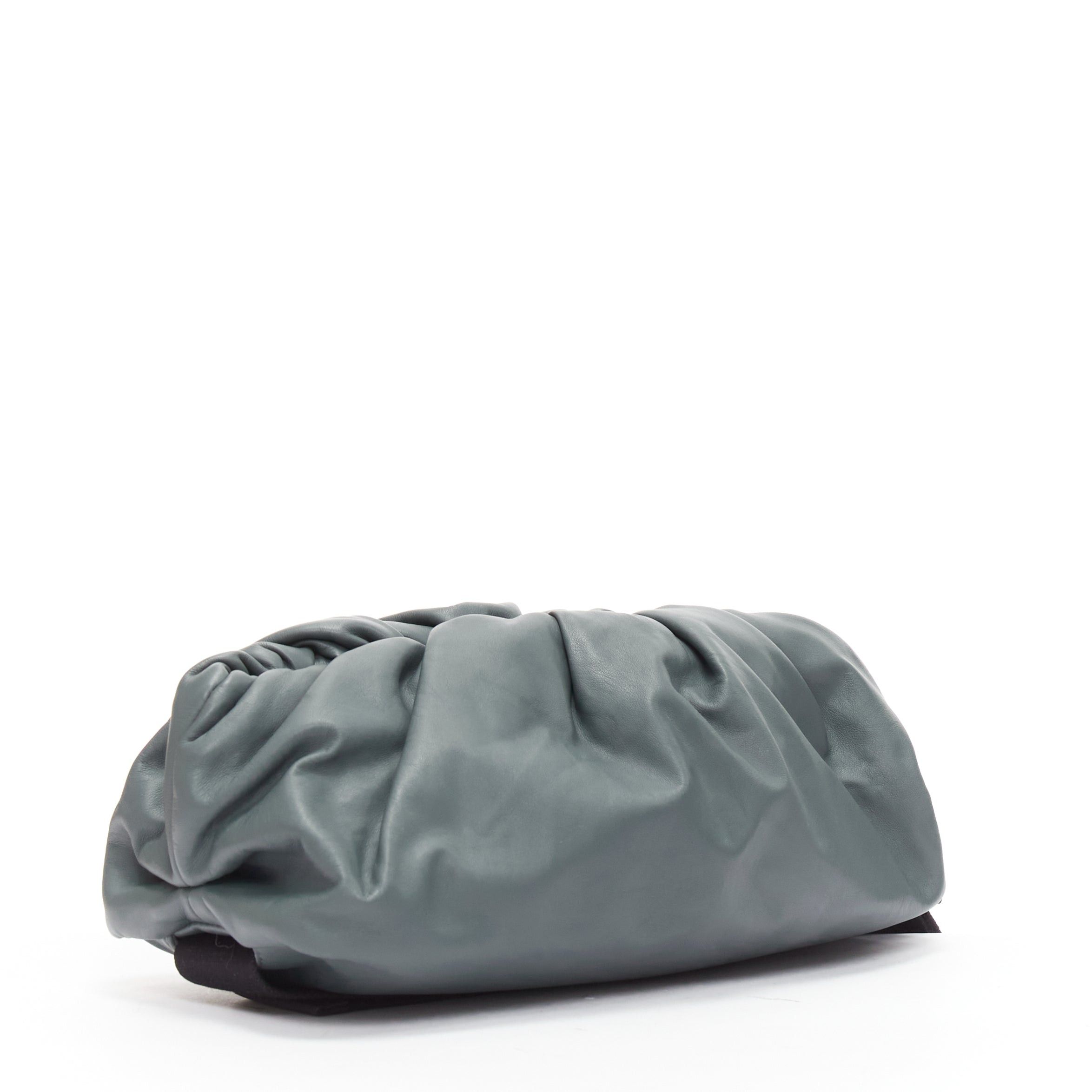 Bottega Veneta BOTTEGA VENETA The Body pouch grey smooth leather black sport strap waist bag Size ONE SIZE - 3 Thumbnail