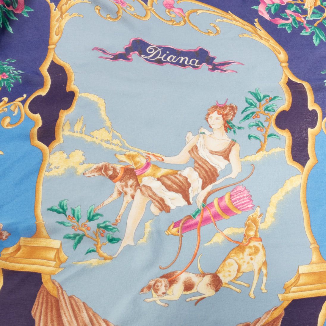 Gucci rare GUCCI Tom Ford Vintage Diana Legend Barocco motif silk square scarf Size ONE SIZE - 2 Thumbnail