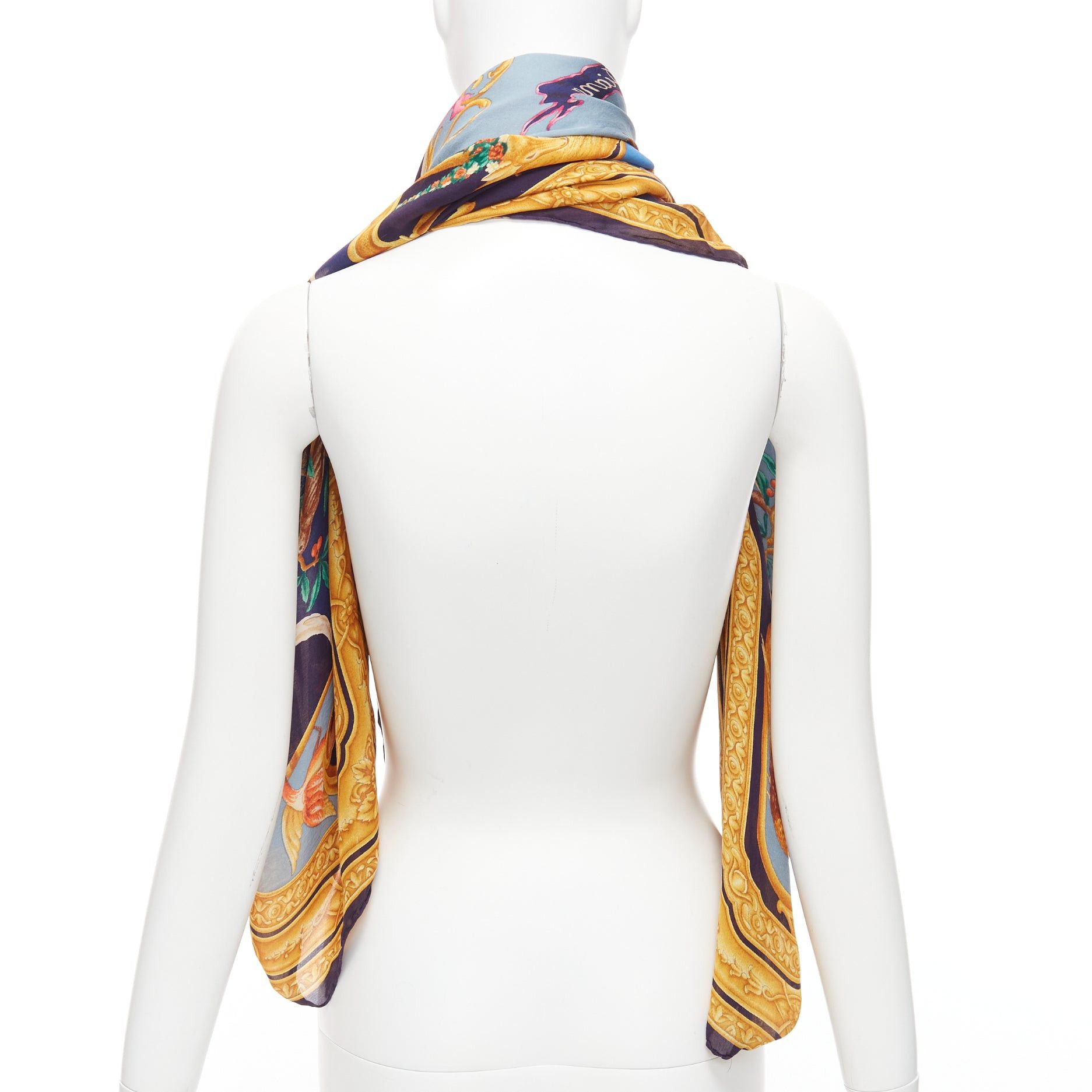 Gucci rare GUCCI Tom Ford Vintage Diana Legend Barocco motif silk square scarf Size ONE SIZE - 5 Thumbnail
