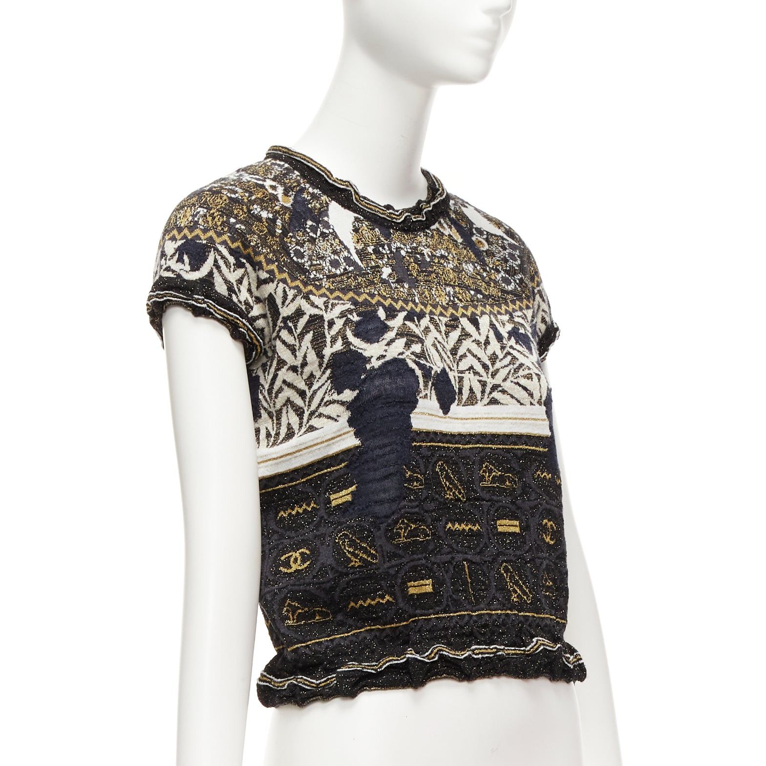 Chanel CHANEL 2019 Runway black gold Egyptian Hieroglyphics CC logo cap sleeve sweater FR36 S Size S / US 4 / IT 40 - 3 Thumbnail