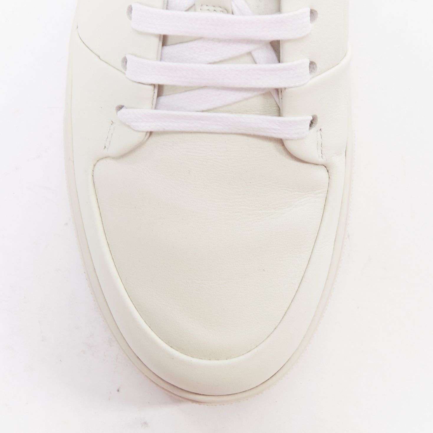 Bottega Veneta BOTTEGA VENETA white leather minimal lace up sneakers EU39 Size US 6 / EU 39 - 7 Thumbnail