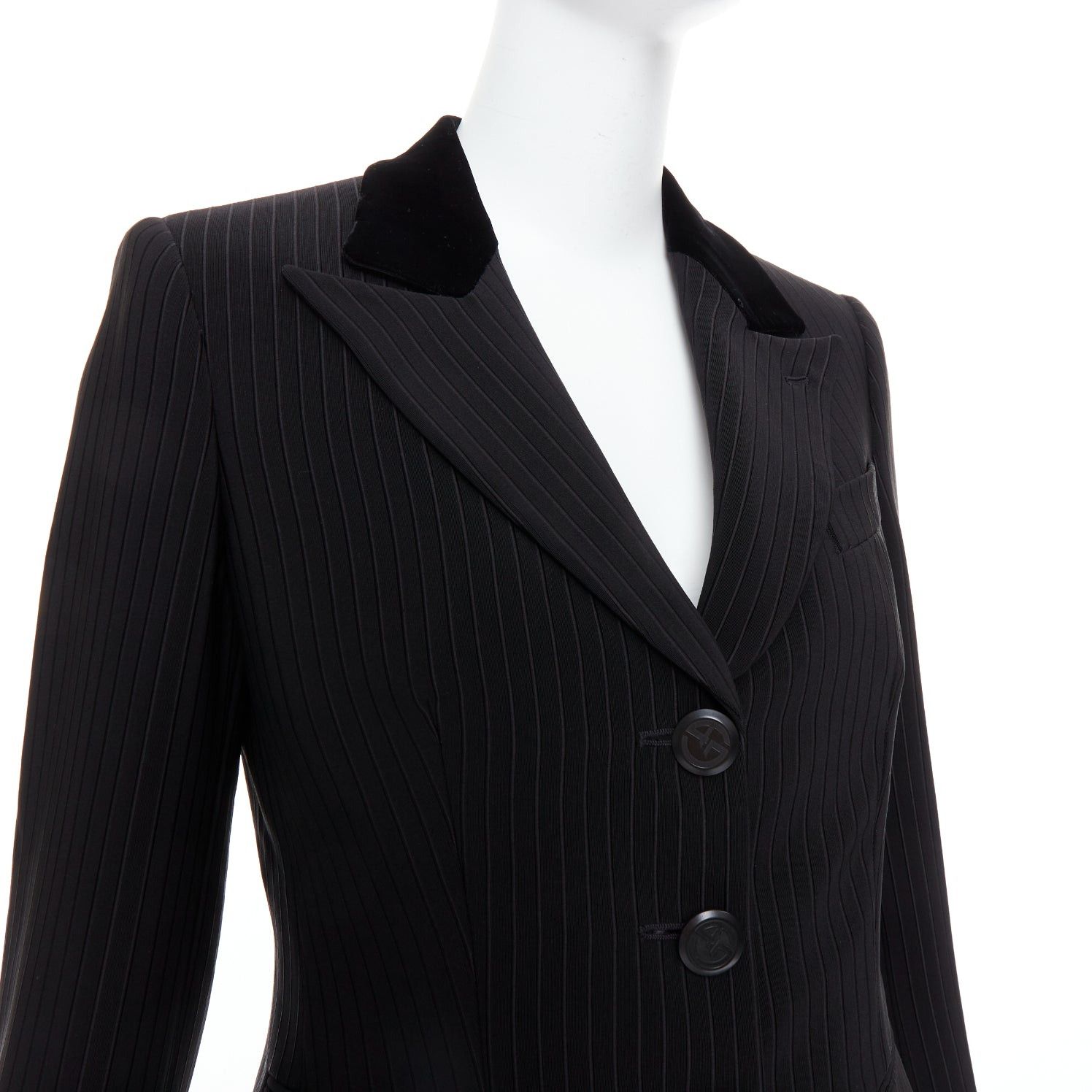 Giorgio Armani GIORGIO ARMANI black pinstripe velvet trim cropped tuxedo blazer IT40 S Size S / US 4 / IT 40 - 2 Thumbnail
