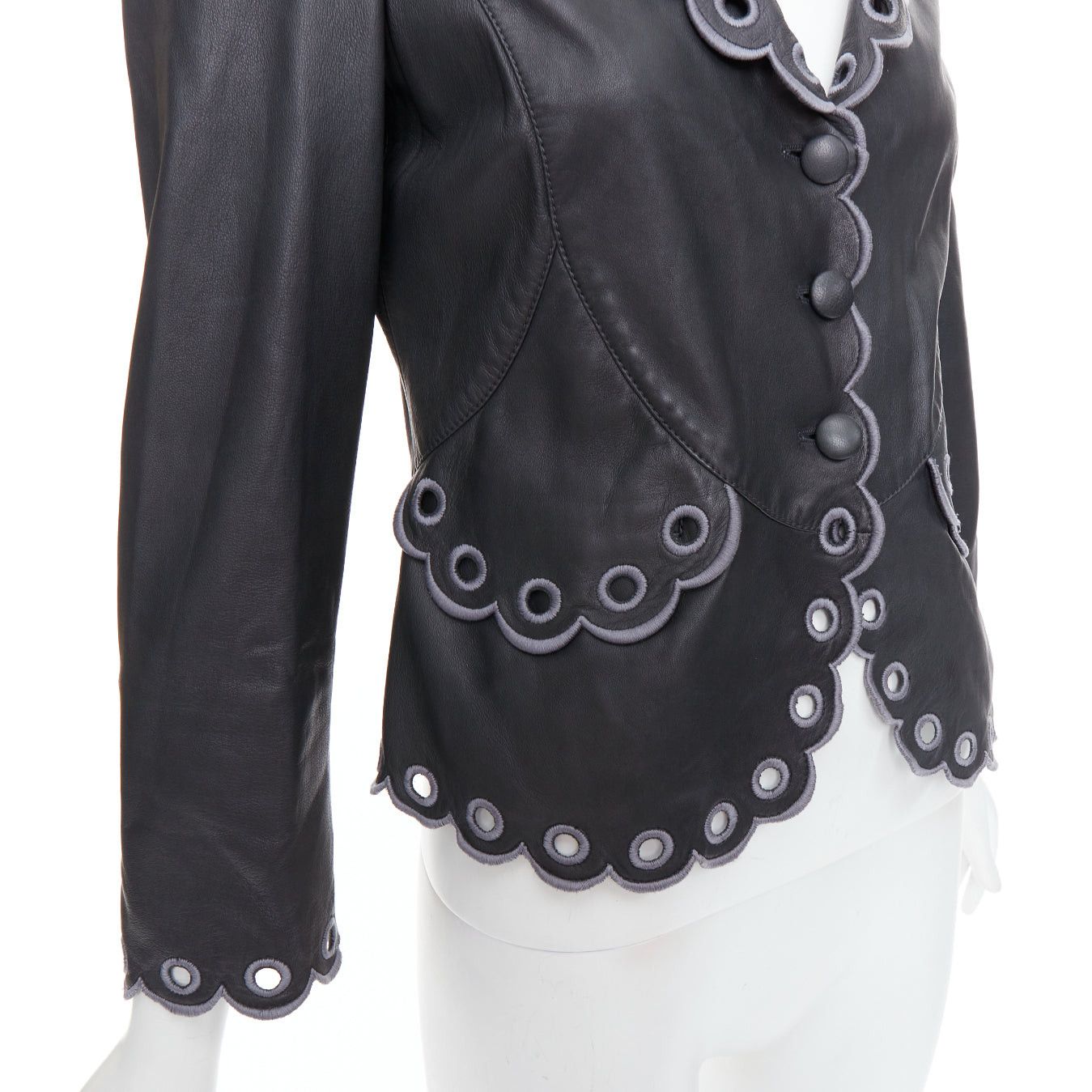 Emporio Armani EMPORIO ARMANI 2009 black lambskin grey embroidered scalloped trim crop jacket IT40 S Size S / US 4 / IT 40 - 8 Thumbnail