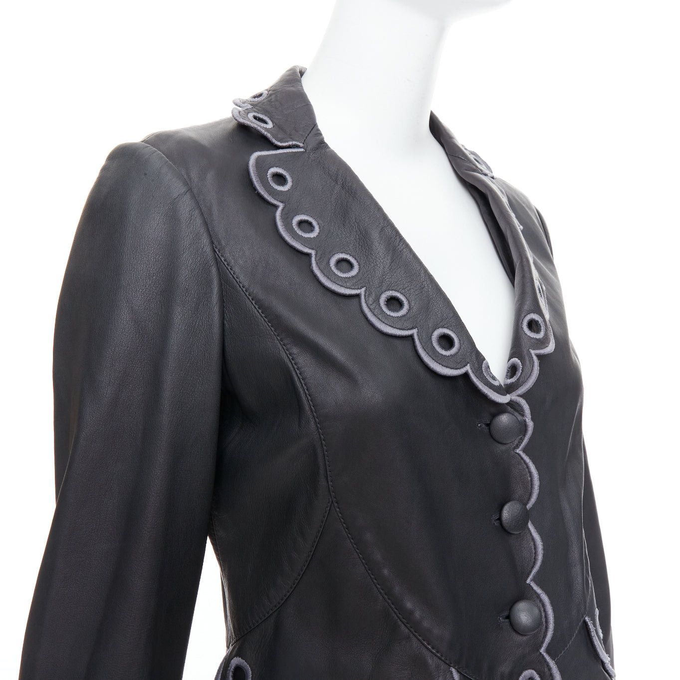 Emporio Armani EMPORIO ARMANI 2009 black lambskin grey embroidered scalloped trim crop jacket IT40 S Size S / US 4 / IT 40 - 2 Thumbnail