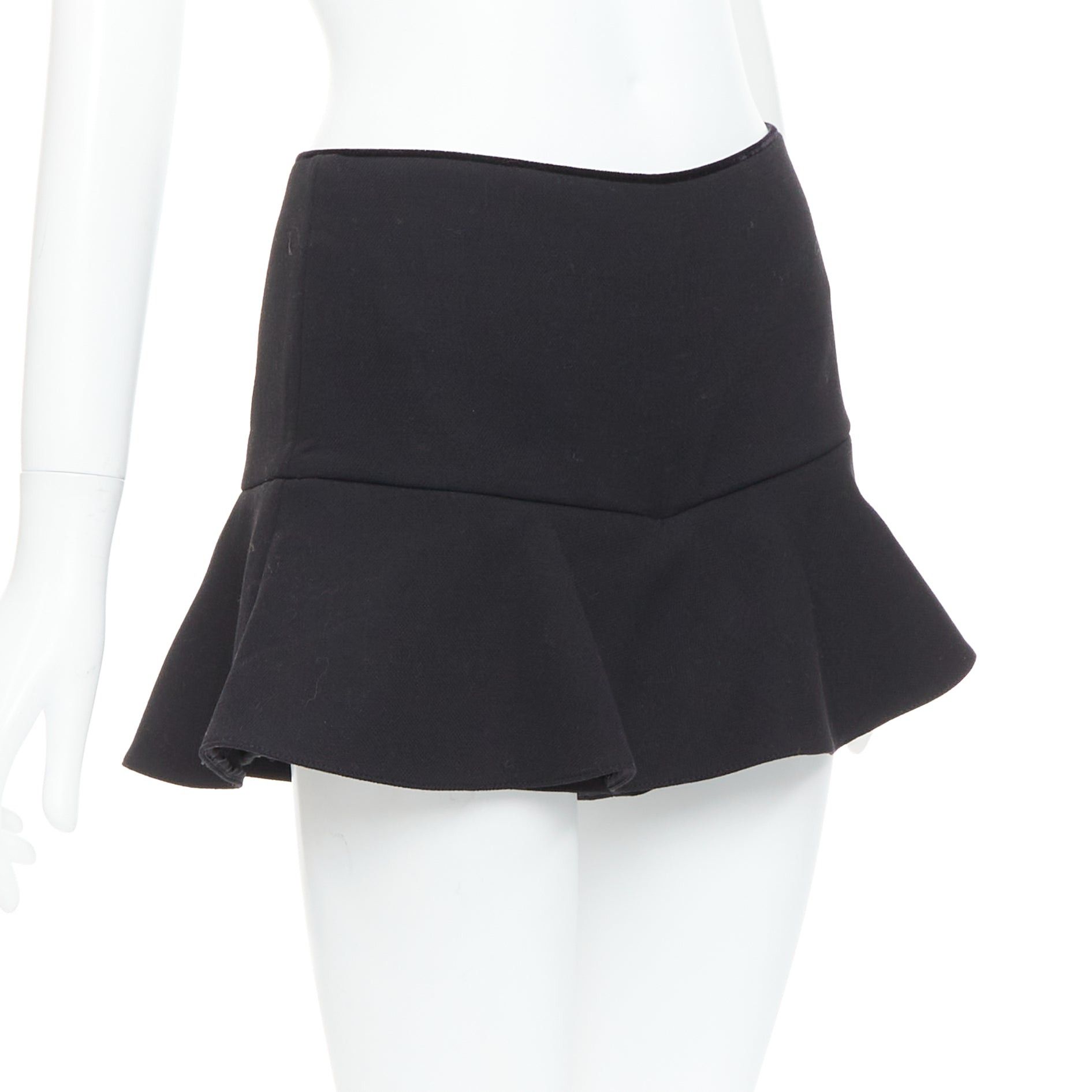 RED Valentino RED VALENTINO black ruffle hem skort shortsIT38 XS Size 26" / US 2 / IT 38 - 2 Thumbnail