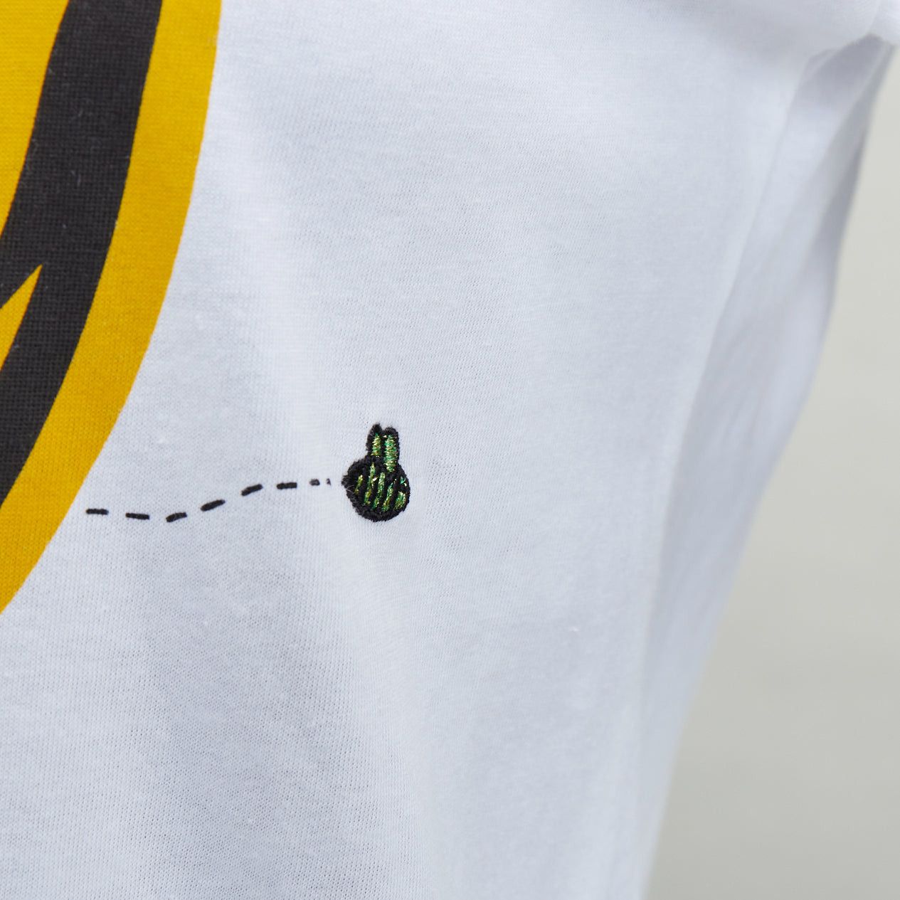 Ganni GANNI yellow Honey logo white cotton bee embroidered tshirt XS Size S / US 4 / IT 40 - 2 Thumbnail