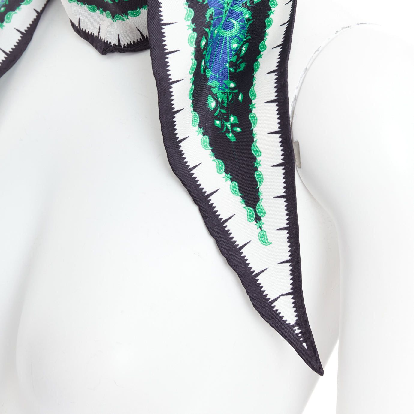 Haider Ackermann HAIDER ACKERMANN 2017 Runway blue green paisley print triangle scarf Size ONE SIZE - 7 Thumbnail