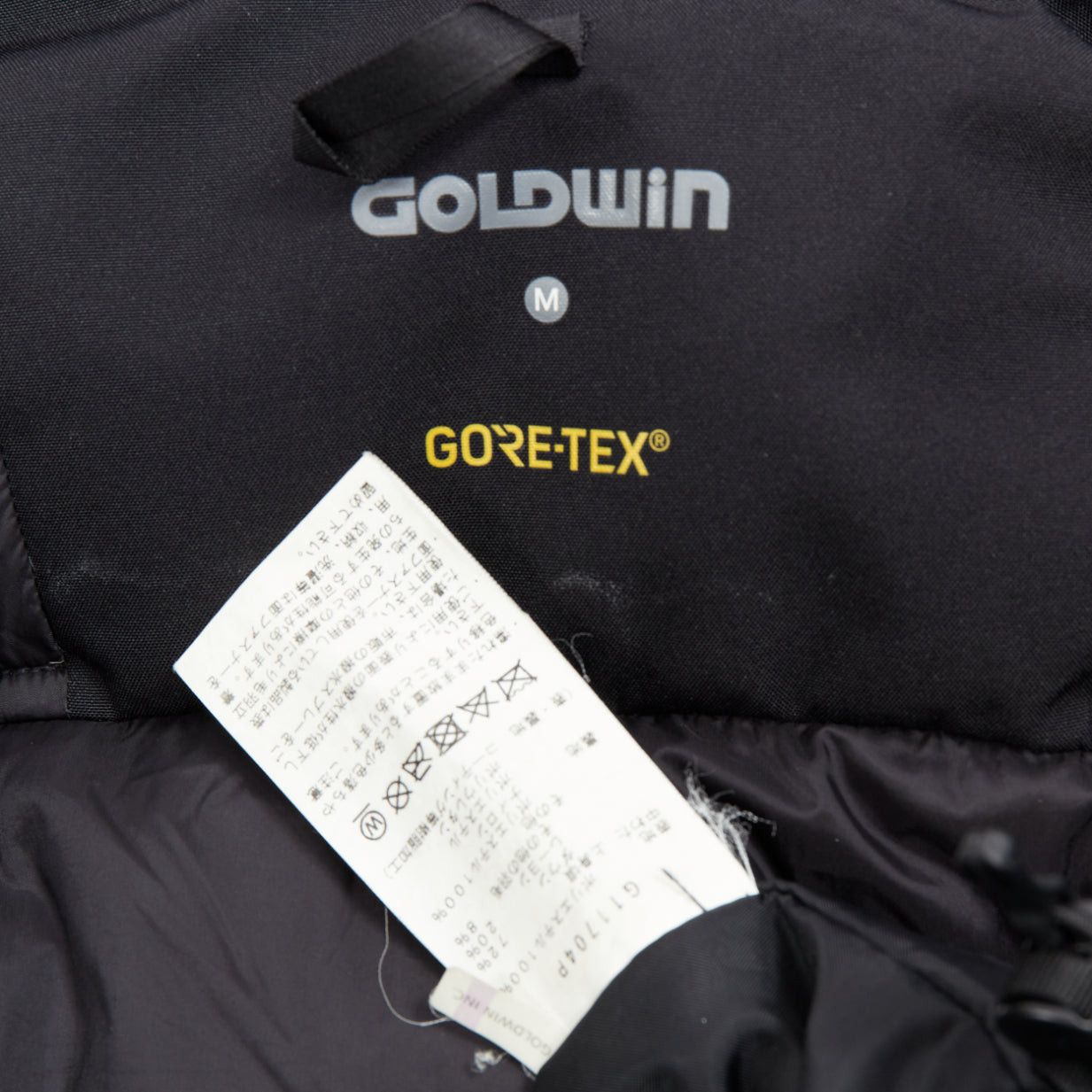 Goldwin GOLDWIN black goretex padded logo zip pockets ski jacket M Size US M / EU 48-50 / 2 - 9 Thumbnail