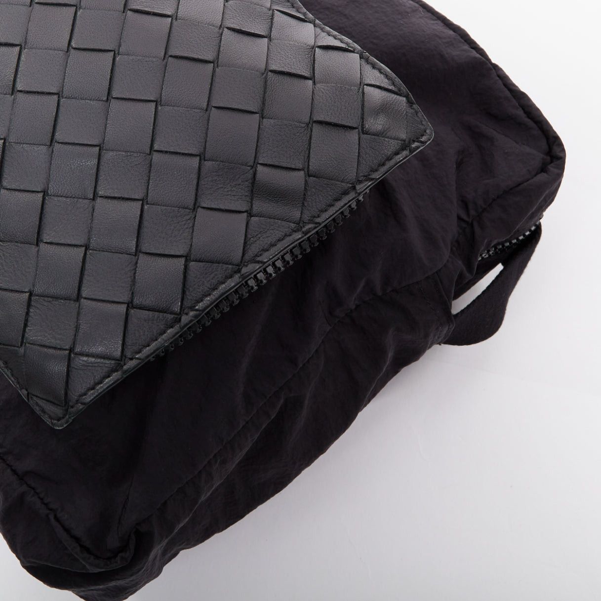 Bottega Veneta BOTTEGA VENETA Intrecciato Foldable black nylon woven leather messenger bag Size ONE SIZE - 8 Thumbnail