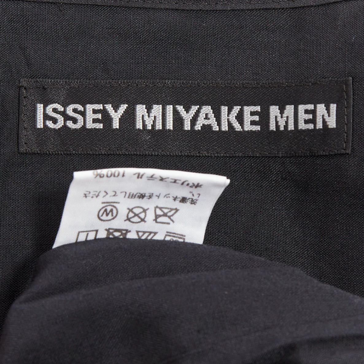 Issey Miyake ISSEY MIYAKE MEN black accordian plisse pleated button down shirt Sz1 S Size US S / EU 44-46 / 1 - 8 Thumbnail