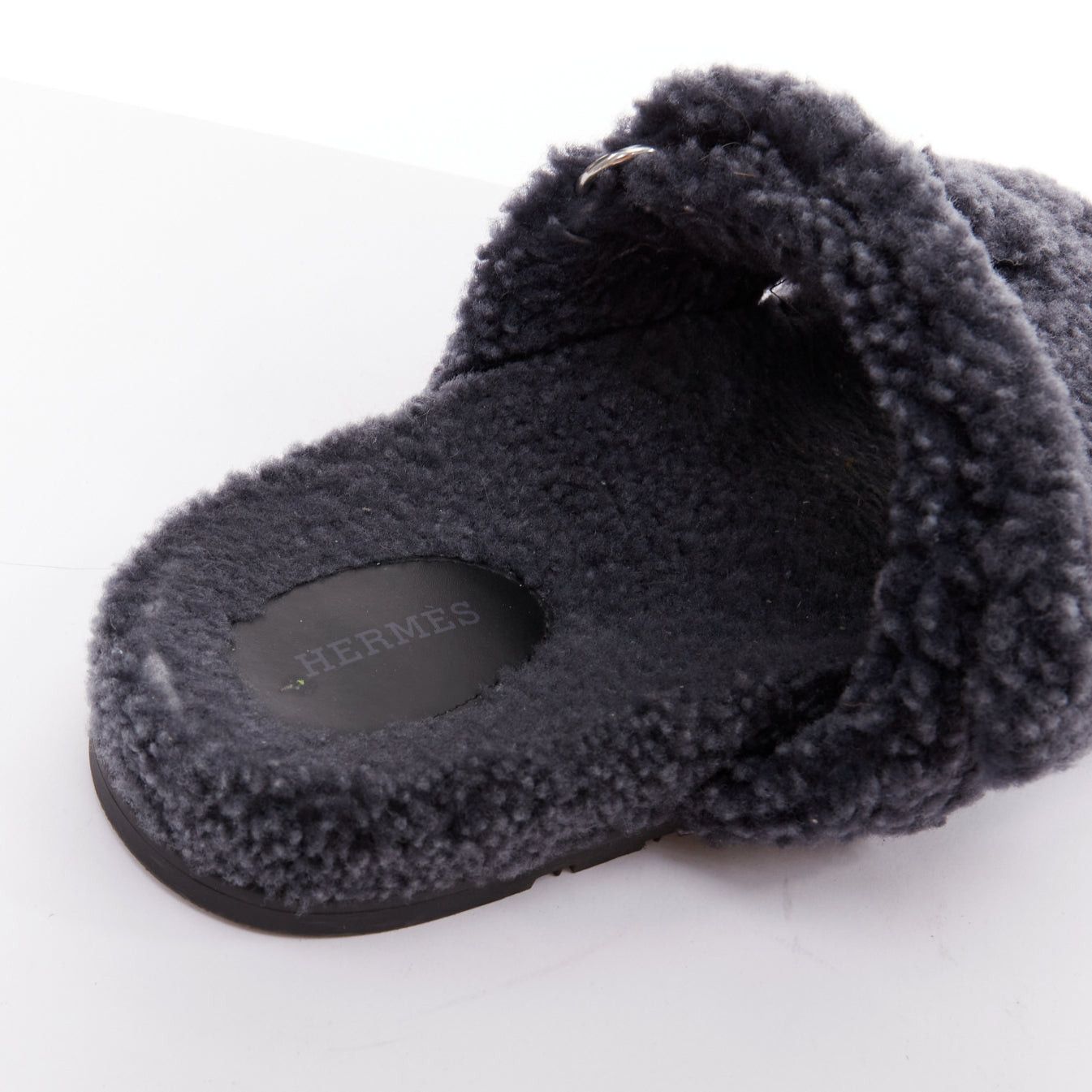 Hermes HERMES Chypre grey shearling H adjustable strap techno sandal EU41 Size US 8 / EU 41 - 8 Thumbnail