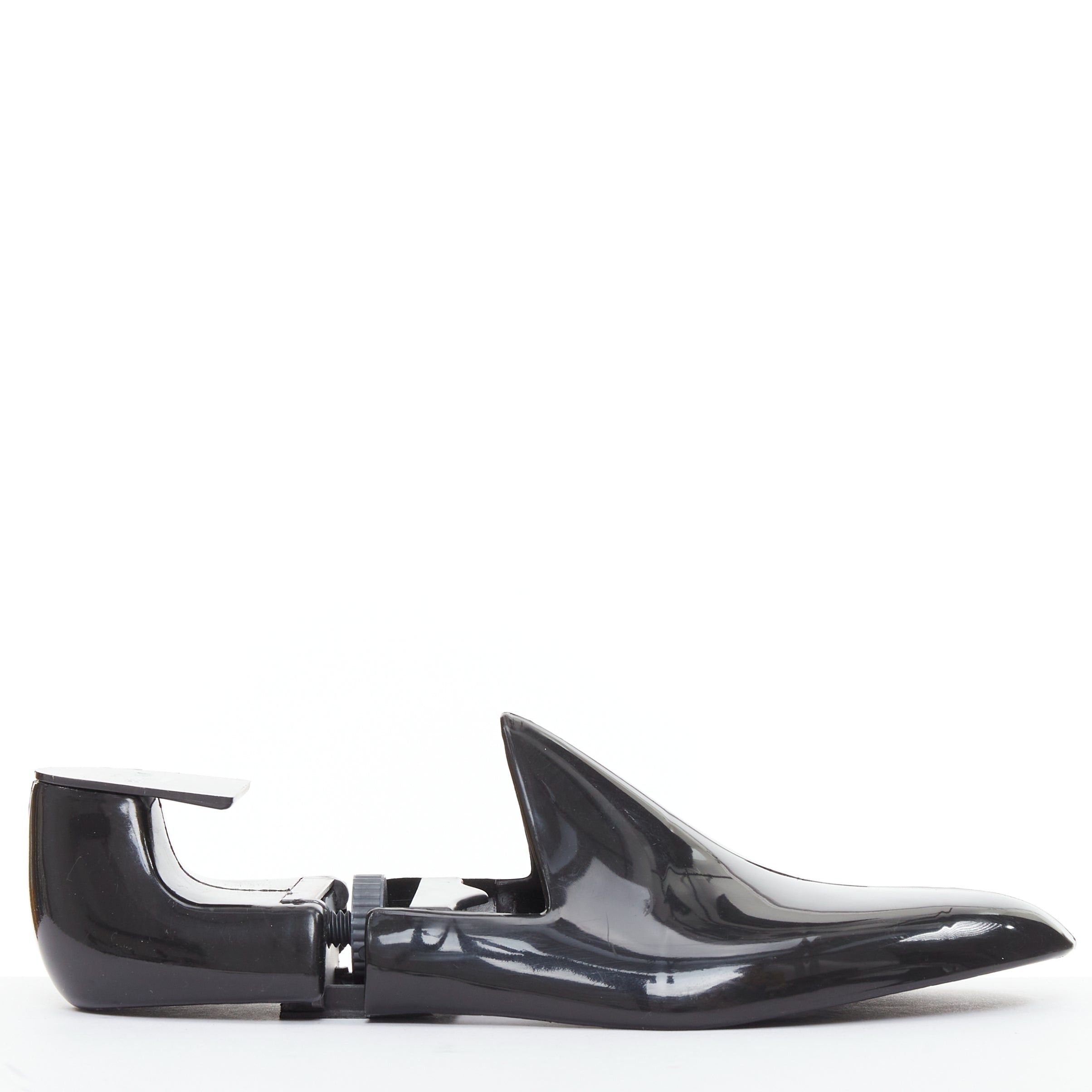 Berluti BERLUTI black glossy plastic white logo foldable shoe tree shape holder EU39-40 Size ONE SIZE - 2 Thumbnail
