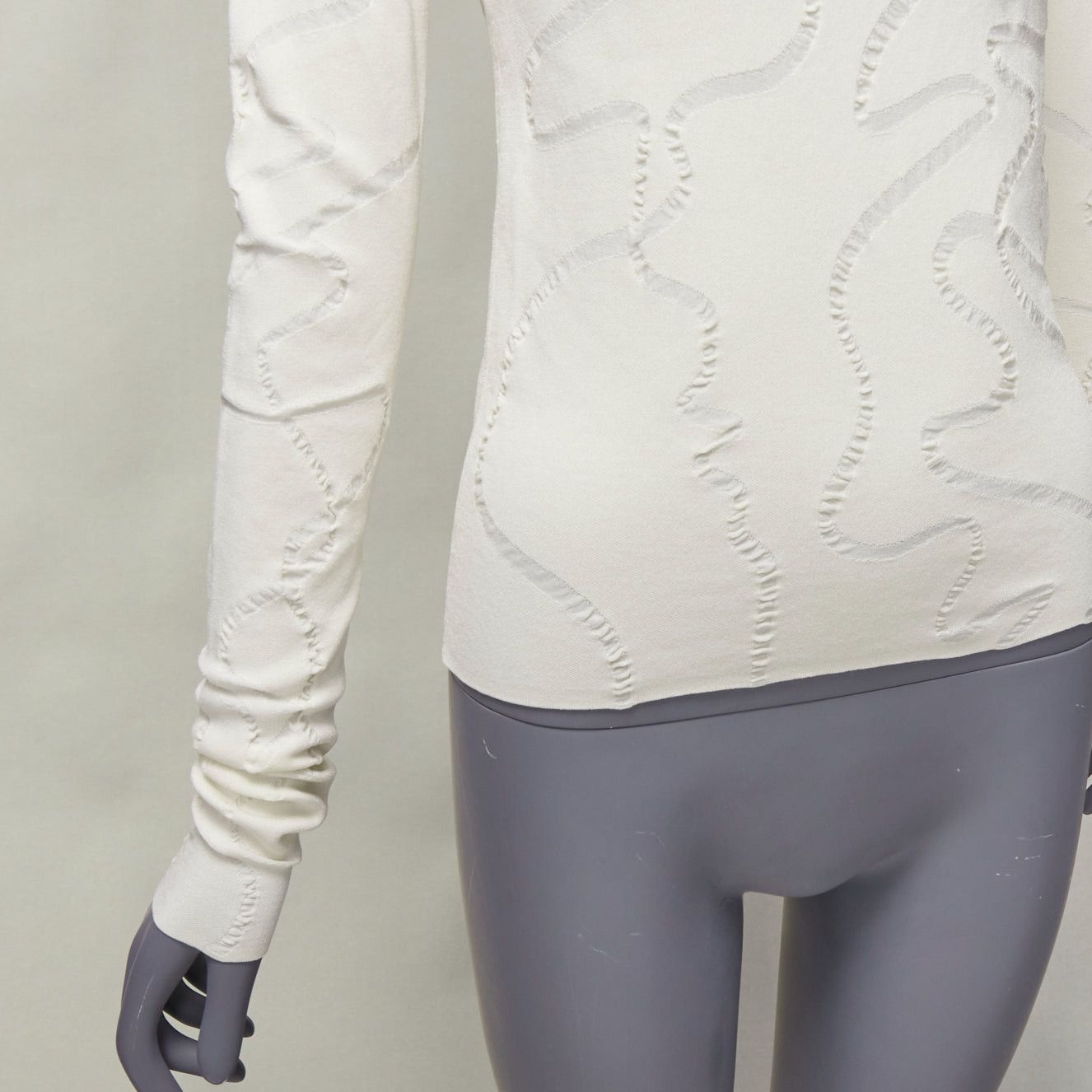 Helmut Lang HELMUT LANG cream wiggly line motive jacquard long sleeve sweater S Size S / US 4 / IT 40 - 7 Thumbnail