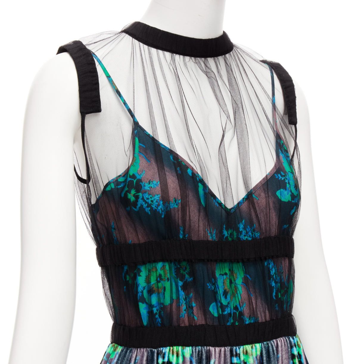 christopher kane green dress Christopher Kane RTW Spring 2023 [ PHOTOS ]