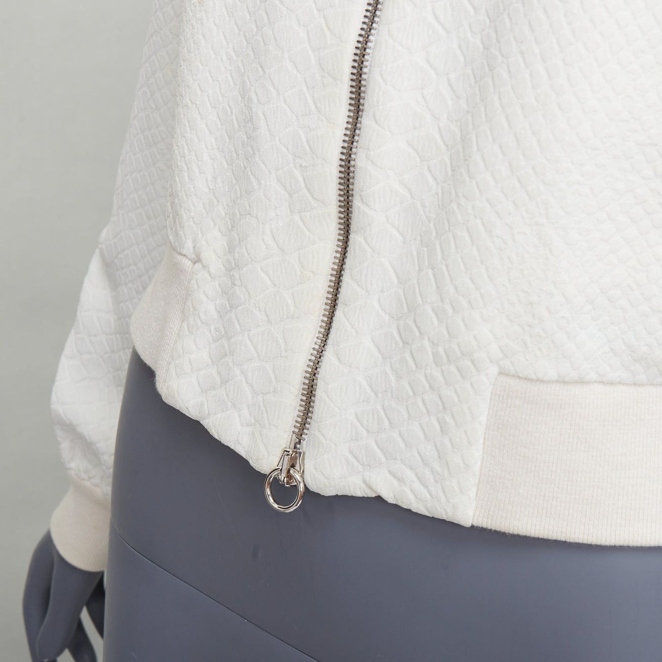 Stella McCartney STELLA MCCARTNEY 2013 white scale jacquard cropped bomber IT40 S Size S / US 4 / IT 40 - 8 Thumbnail