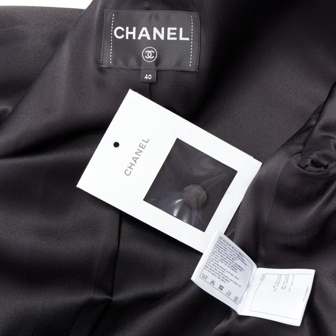Chanel CHANEL 18A black Paris Hamburg Metier D'art wool tuxedo blazer FR40 L Size M / US 6-8 / IT 42-44 - 8 Thumbnail