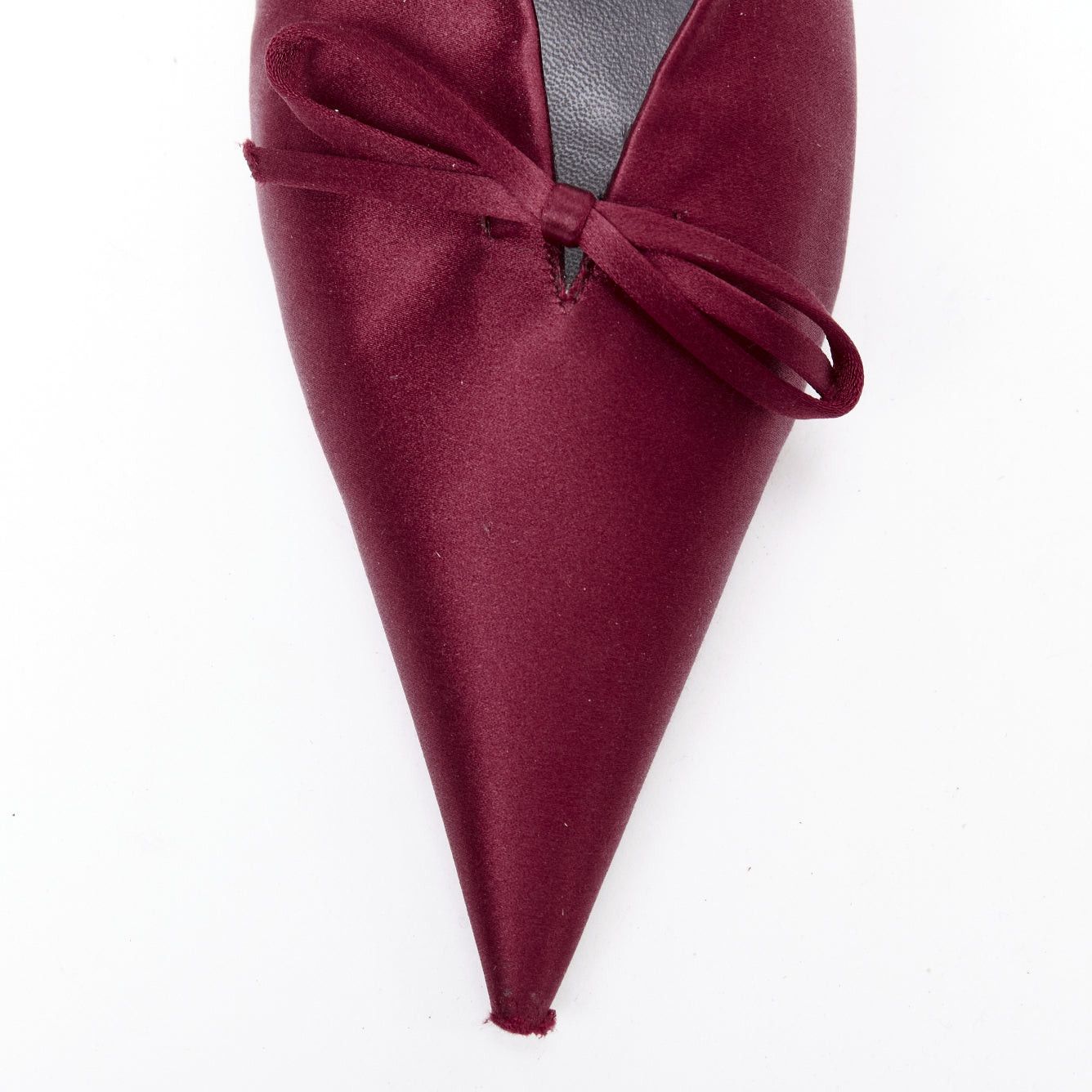 Balenciaga BALENCIAGA Demna Knife Mules burgundy satin bow pointy kitten heels EU38.5 Size US 8.5 / IT 38.5 - 6 Thumbnail