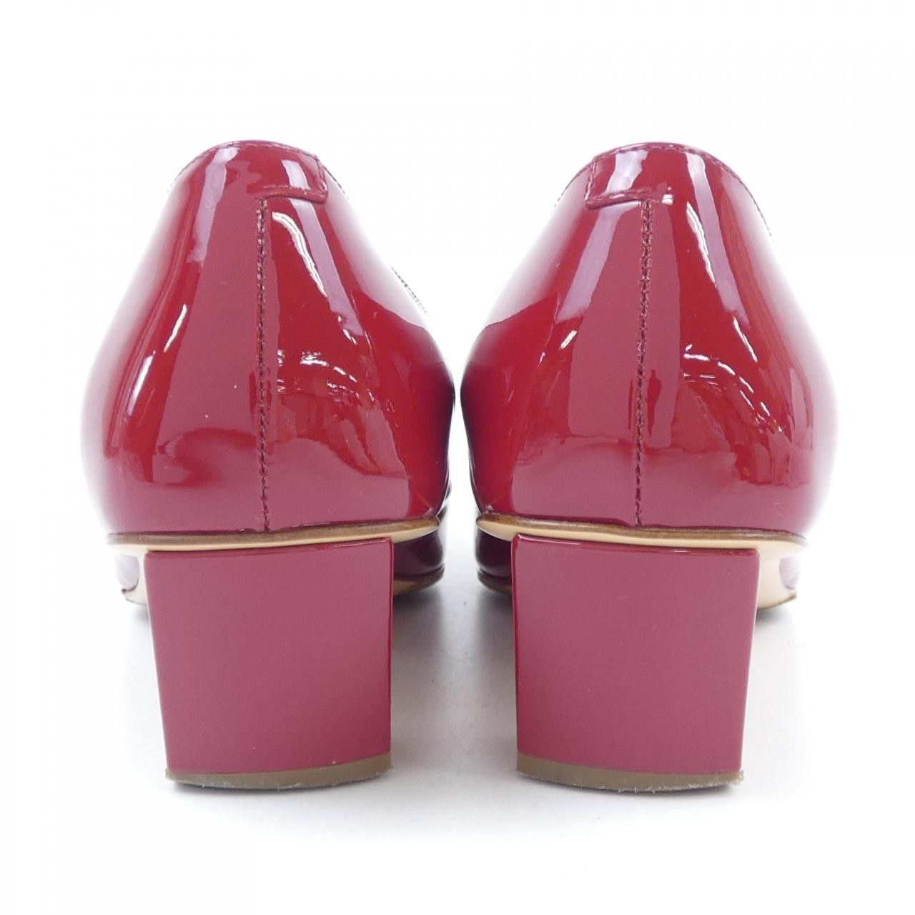 Roger Vivier Roger Vivier Roger Vivier Belle Vivier Patent Leather Pumps Enamel Shoes DUTY FREE for USA Size ONE SIZE - 5 Thumbnail