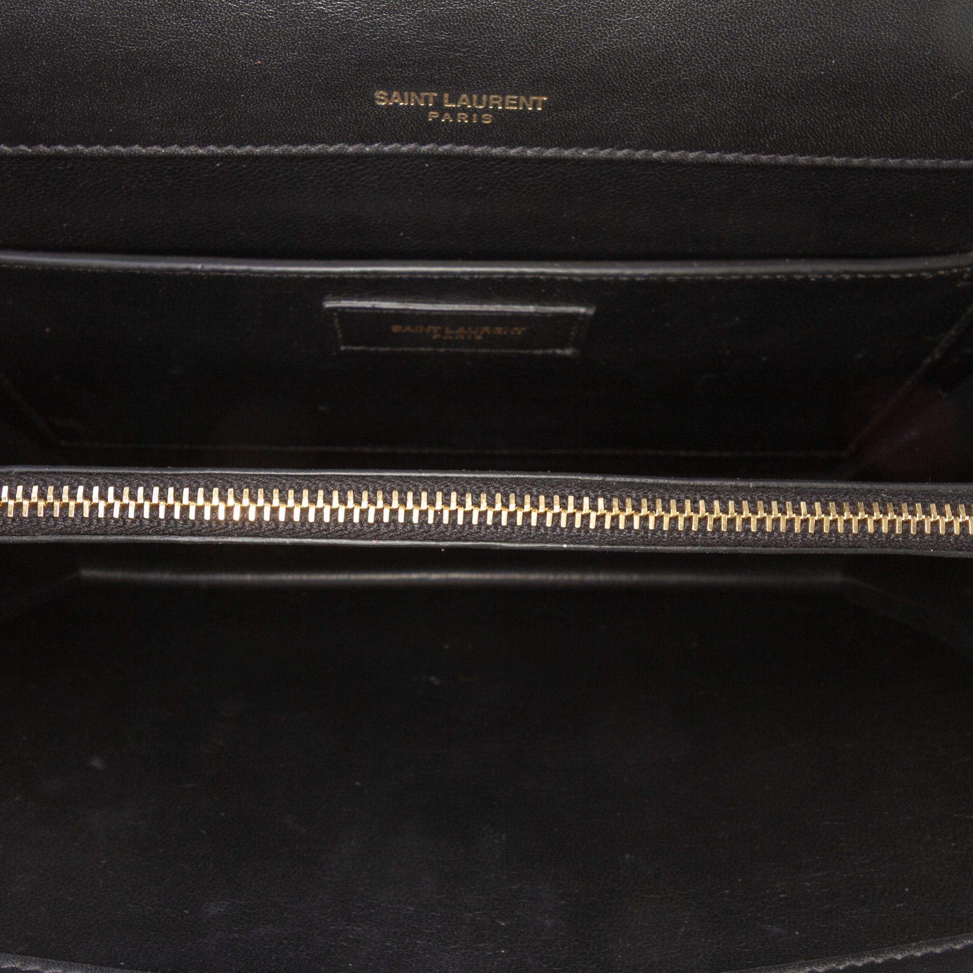 Yves Saint Laurent Yves Saint Laurent Quilted Calfskin Victoire Chain Crossbody Size ONE SIZE - 4 Thumbnail