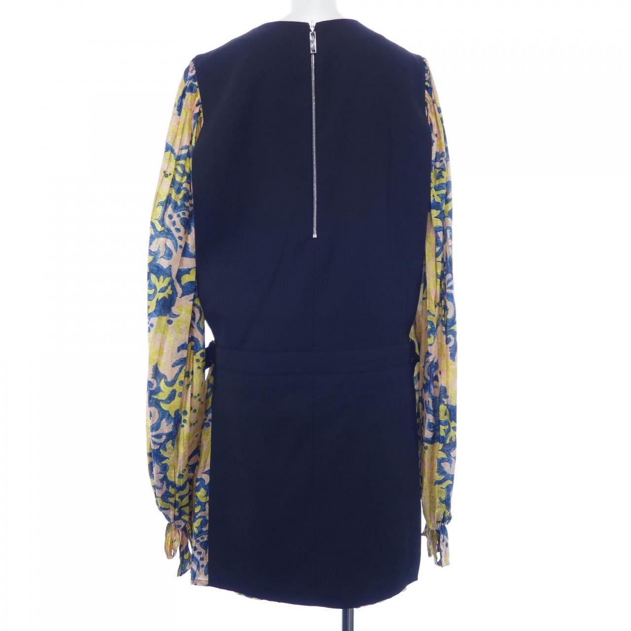 Louis Vuitton Louis Vuitton Louis Vuitton FFDR78HLO Dress Others Dresses FFDR78HLO DUTY FREE for USA Size ONE SIZE - 2 Thumbnail