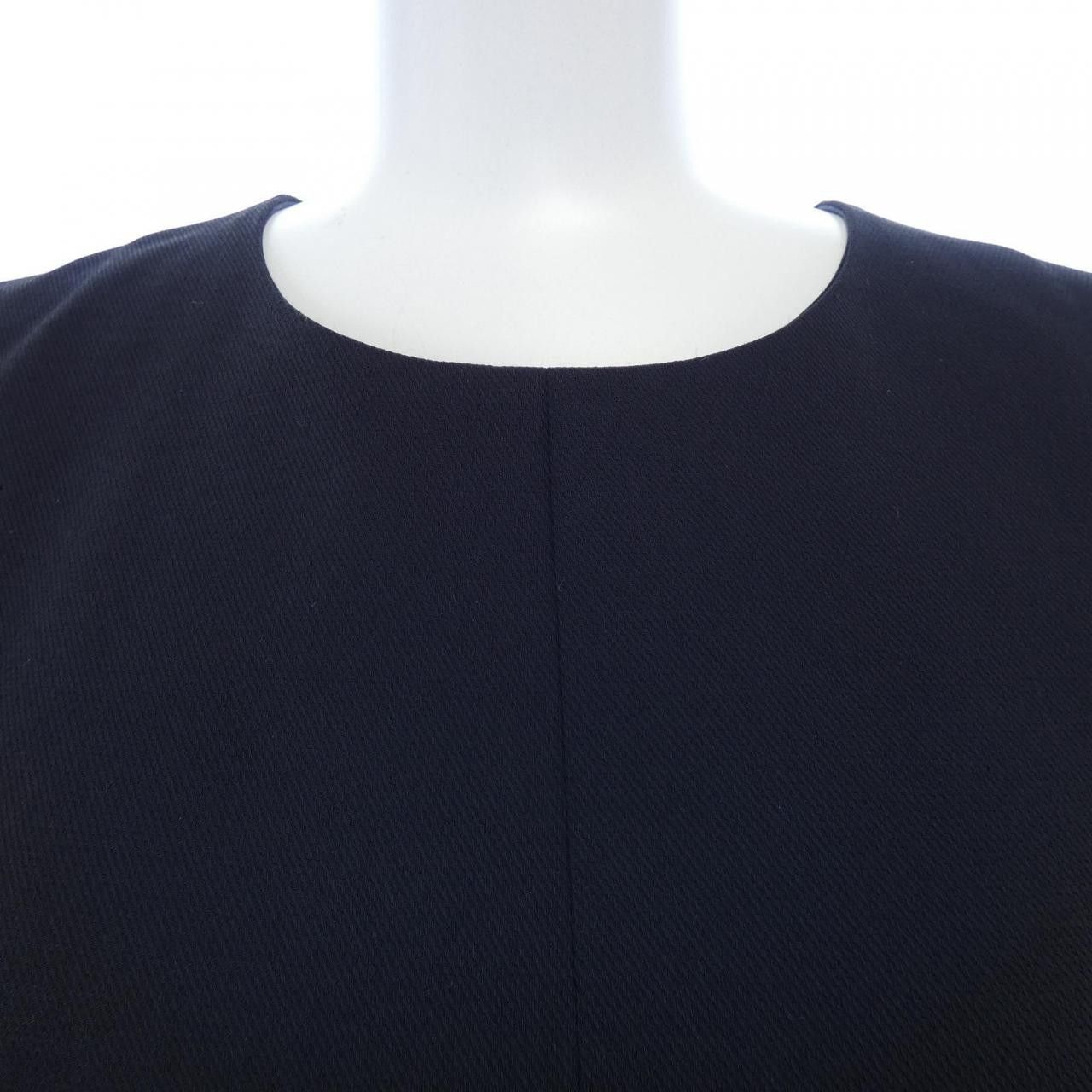 Louis Vuitton Louis Vuitton Louis Vuitton FFDR78HLO Dress Others Dresses FFDR78HLO DUTY FREE for USA Size ONE SIZE - 5 Thumbnail