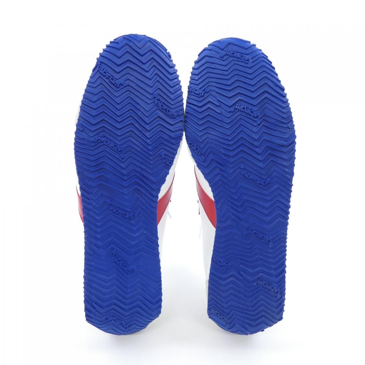 Other Other Converse Sneakers Others Shoes 34202321 DUTY FREE for USA Size ONE SIZE - 4 Thumbnail