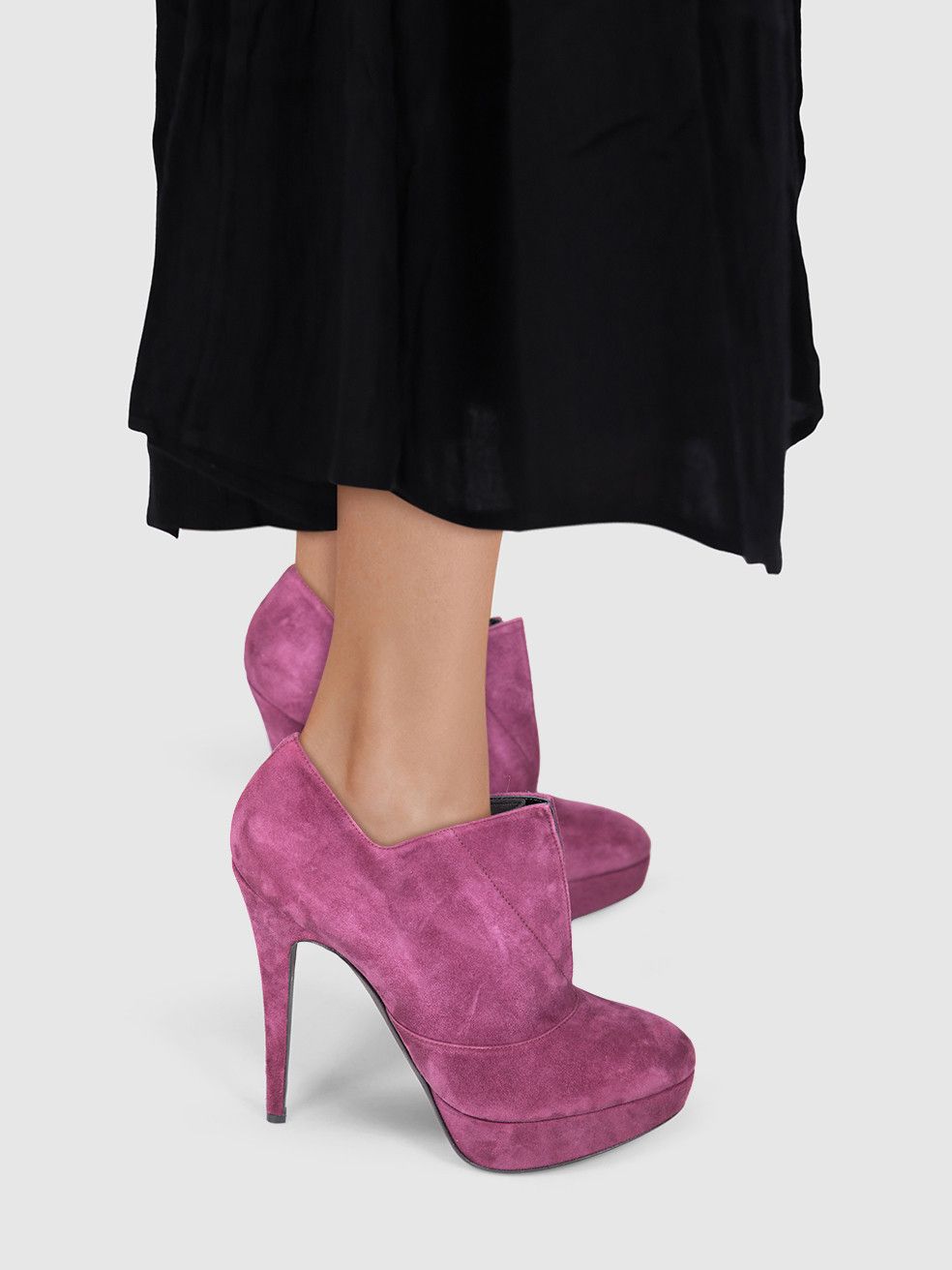 Giambattista Valli Purple Suede Heeled Boots Size US 10 / IT 40 - 2 Thumbnail