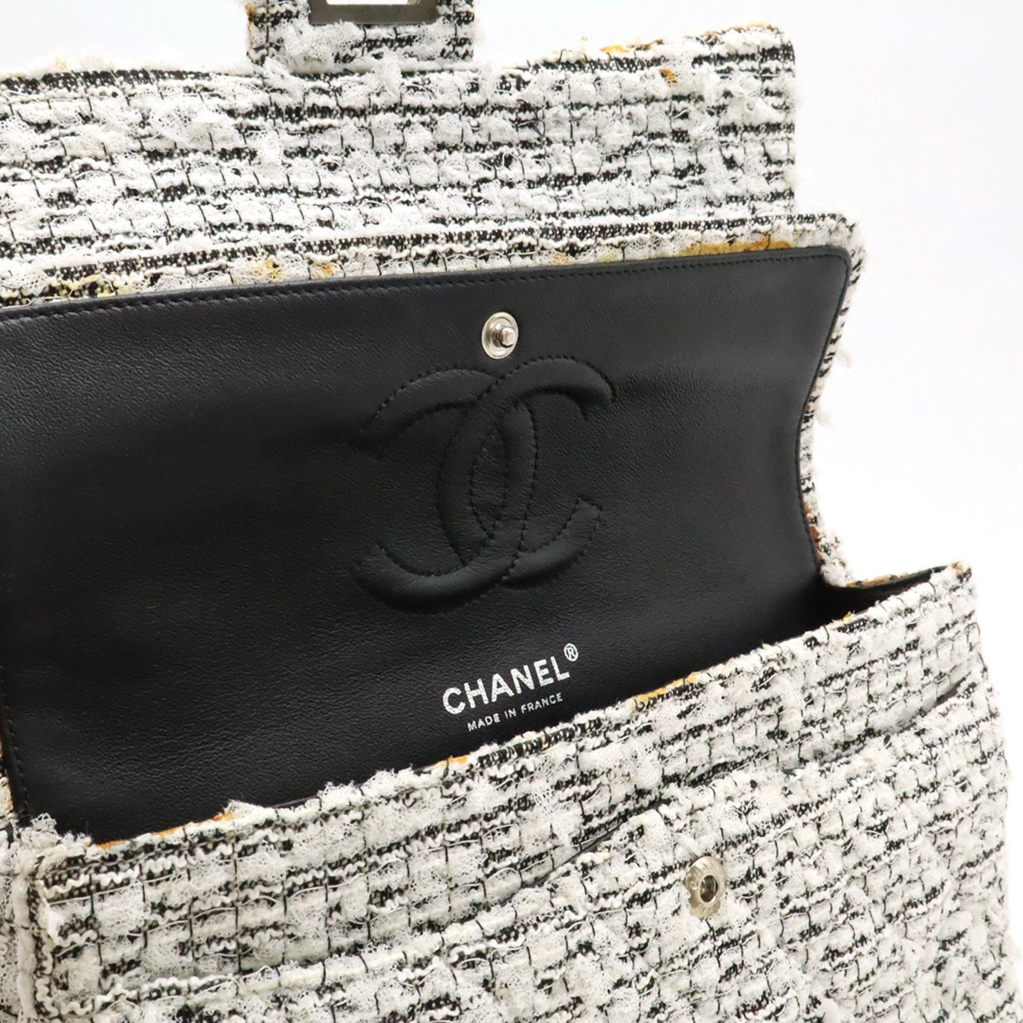Chanel CHANEL 2.55 Tweed Double Flap Chain Shoulder Bag with Flower Motif, White and Black Leather Size ONE SIZE - 8 Thumbnail