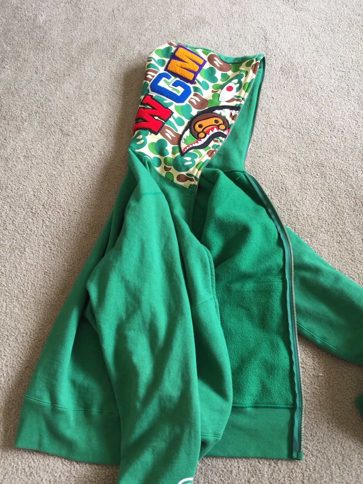 Bape Bape Baby Milo Shark Hoodie Green Camo Size US M / EU 48-50 / 2 - 1 Preview