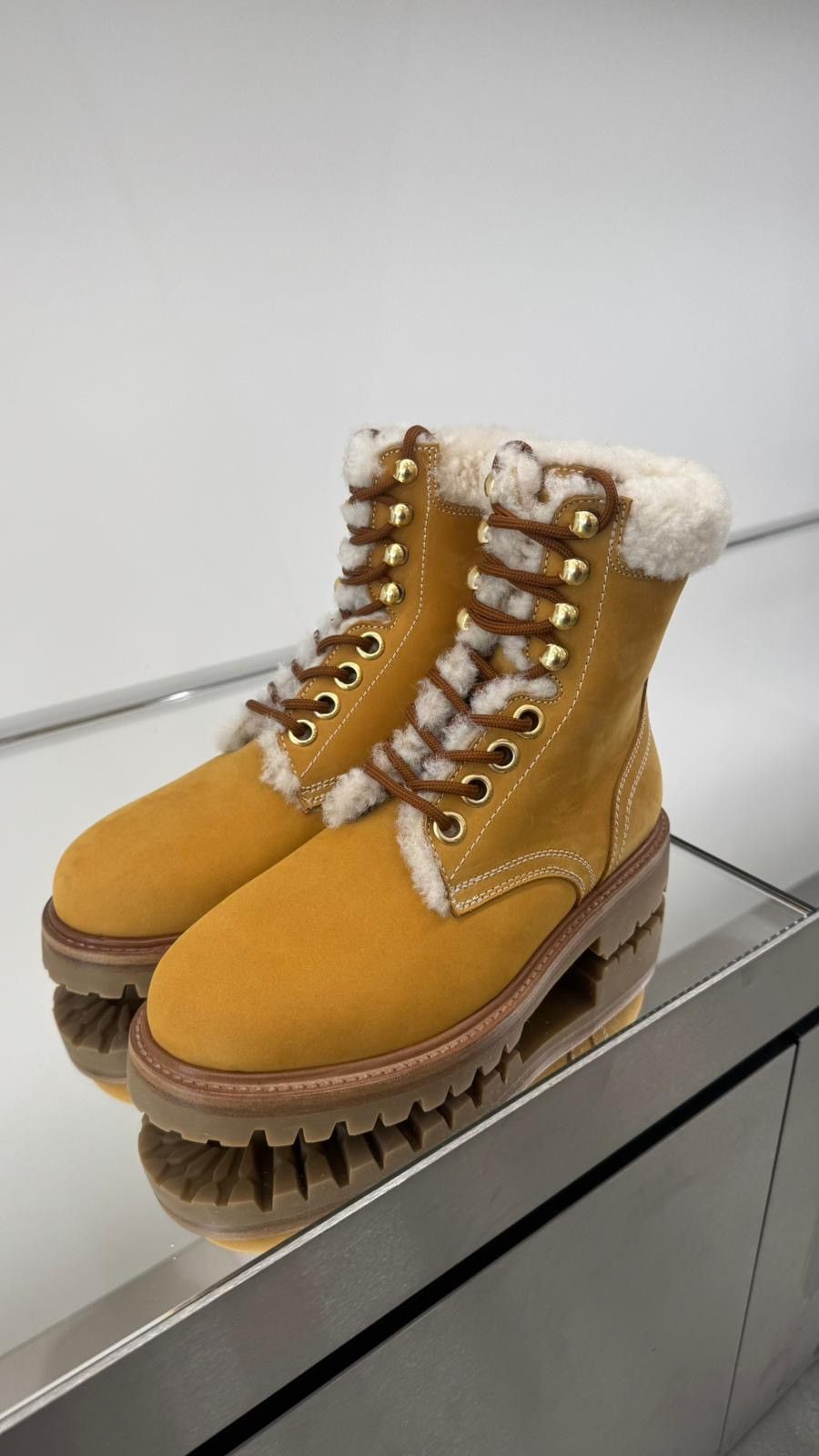 Celine Celine Lace Up Shearling Boots Size US 5 / IT 35 - 2 Thumbnail