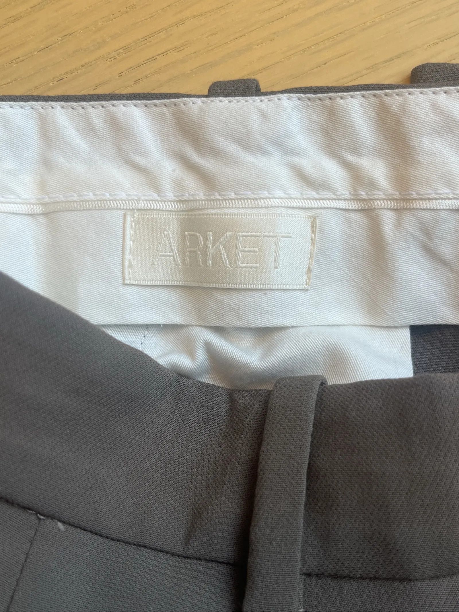 Arket Arket Tapered Pants Size 25" / US 0 / IT 36 - 2 Thumbnail
