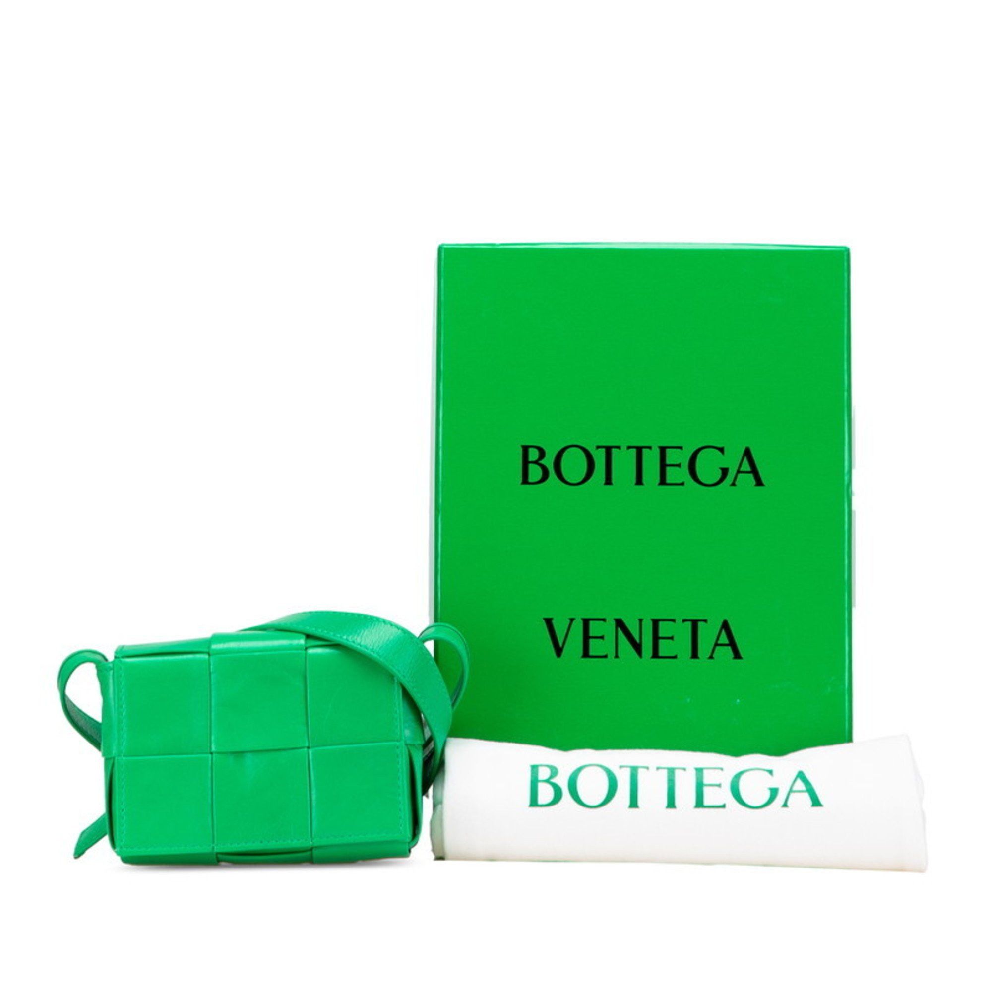 Bottega Veneta Bottega Veneta Maxi Intrecciato Mini Cassette Shoulder/Crossbody Bag in Paraquito Green Leather for Women Size ONE SIZE - 9 Thumbnail