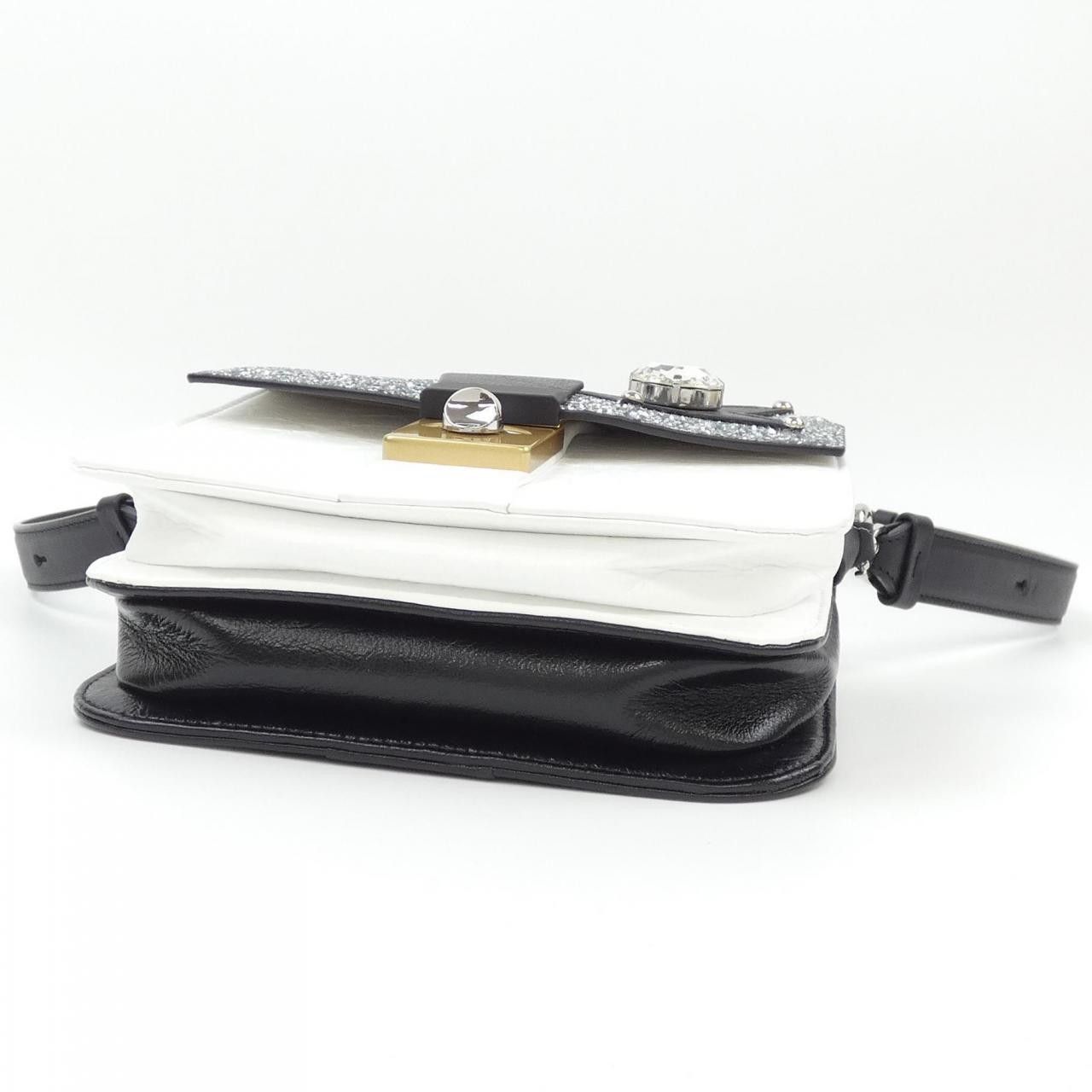 Maison Margiela Maison Martin Margiela Maison Margiela SB3WG0007 Bag Others Crossbody Bag SB3WG0007 DUTY FREE for USA Size ONE SIZE - 4 Thumbnail